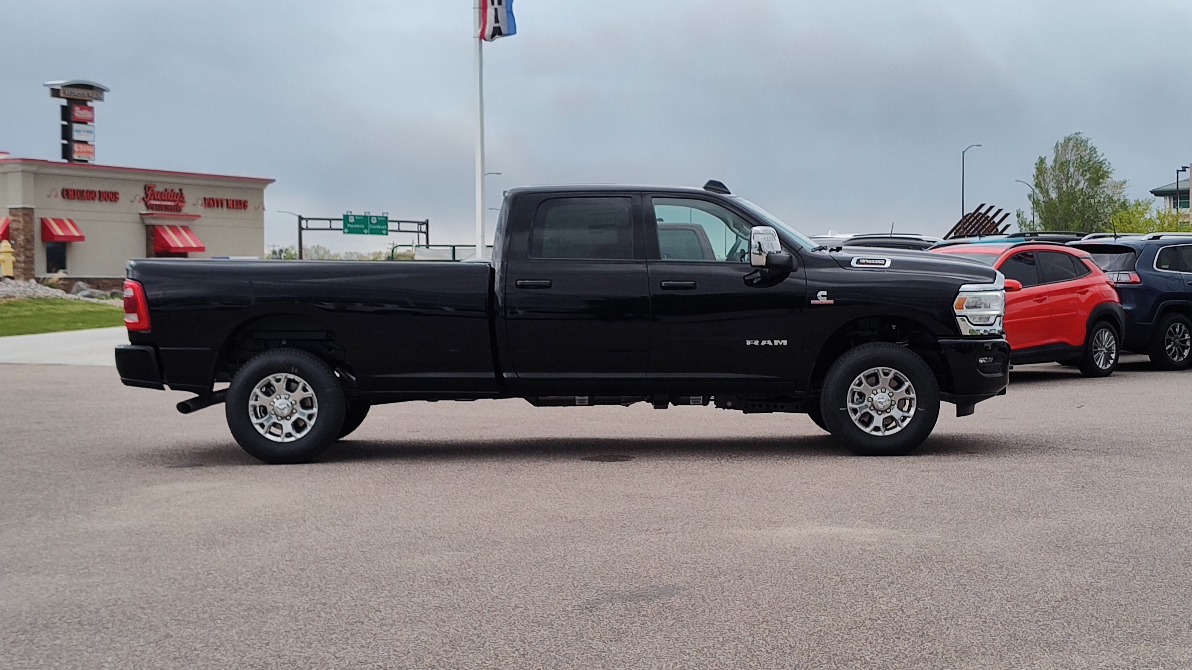 2024 Ram 3500 Laramie 4x4 Crew Cab 8 Box 26