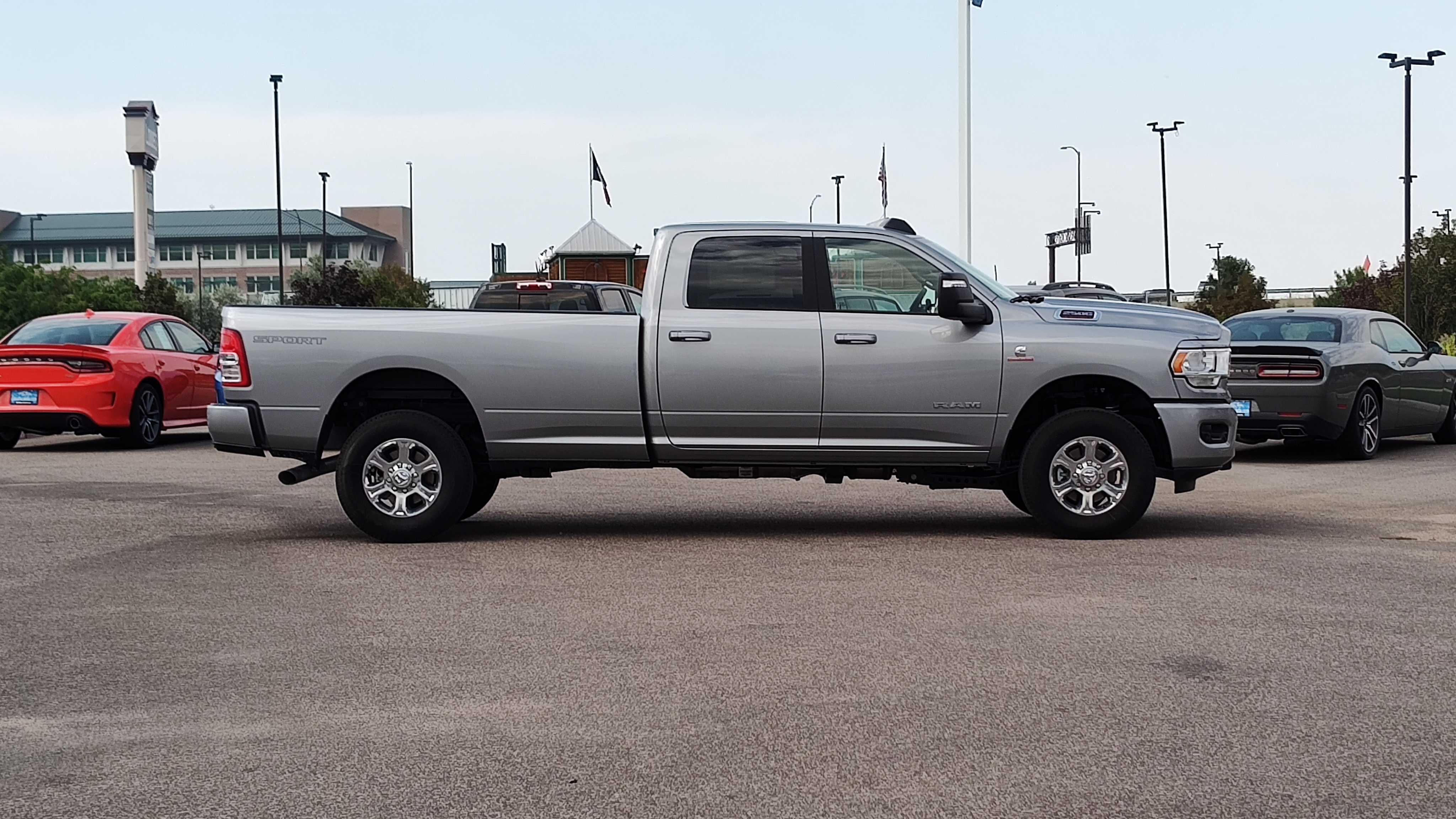 2024 Ram 2500 Big Horn 4x4 Crew Cab 8 Box 26