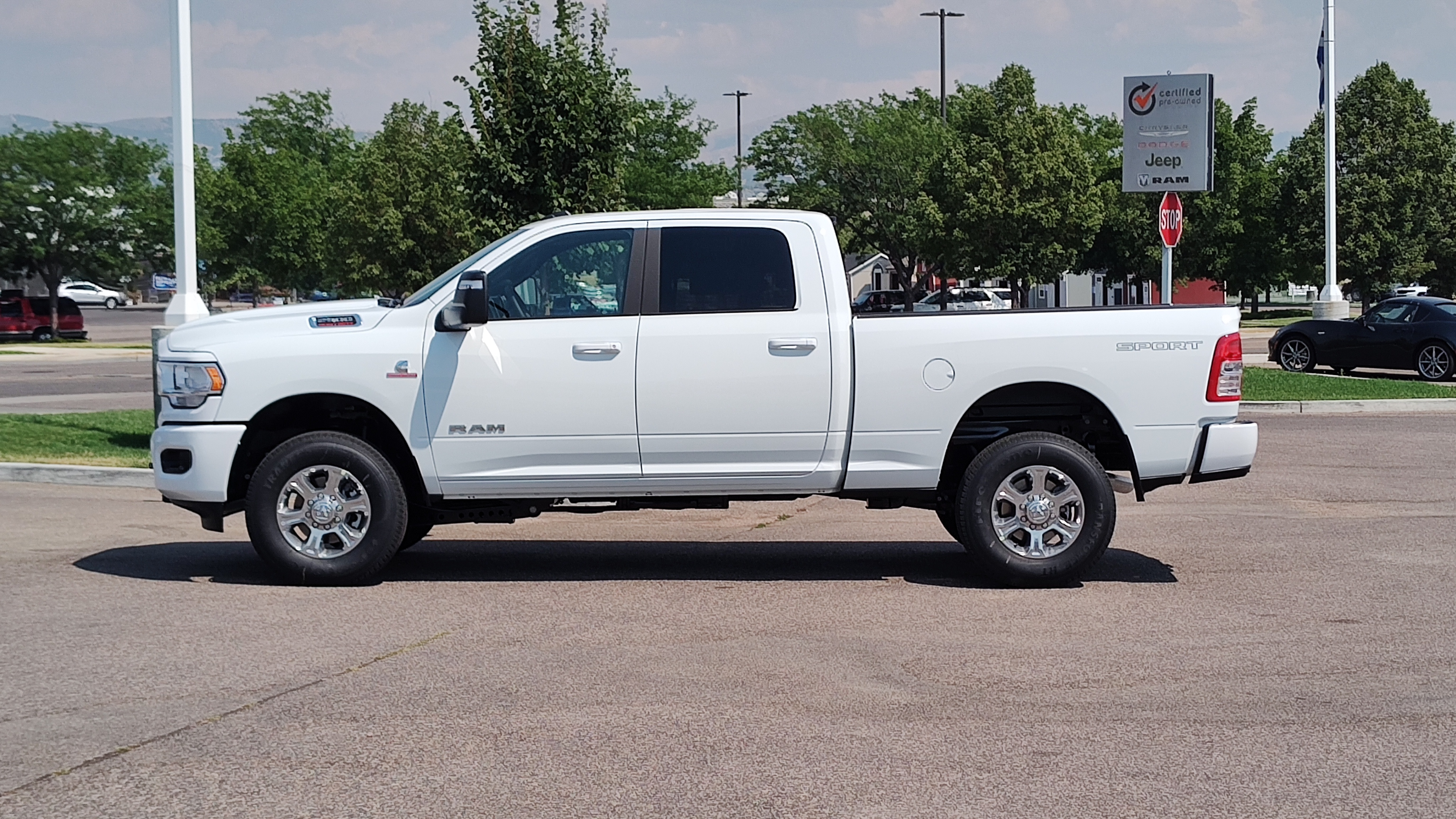 2024 Ram 2500 Big Horn 4x4 Crew Cab 64 Box 3