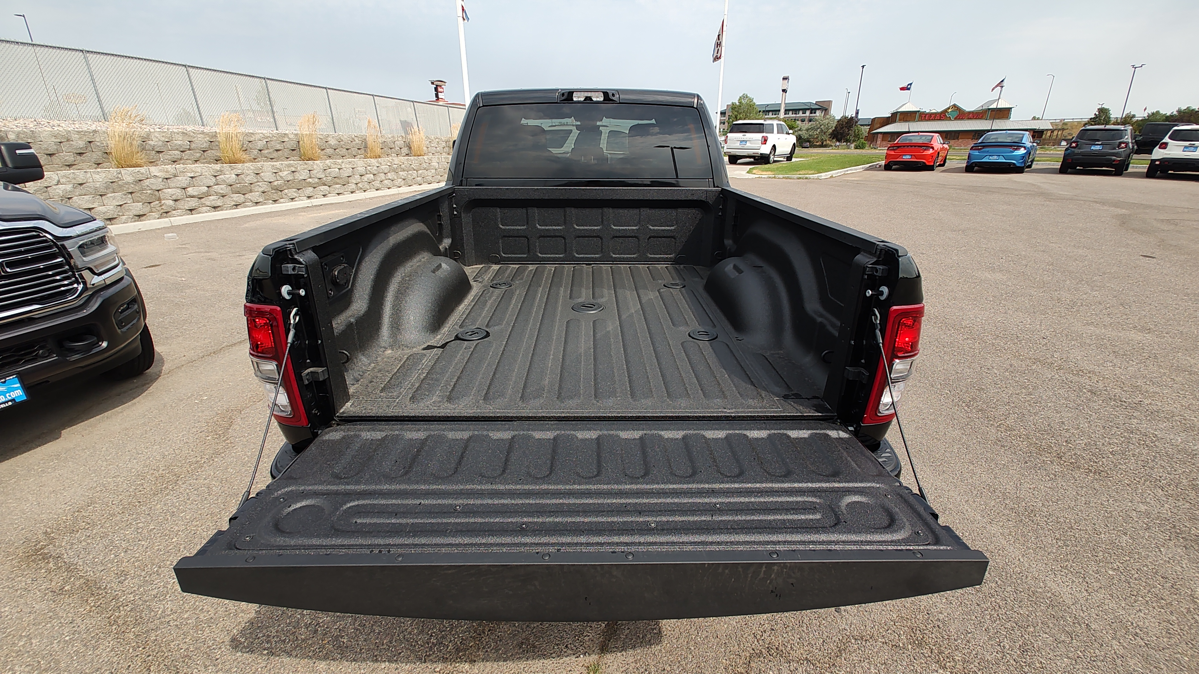 2024 Ram 2500 Big Horn 4x4 Crew Cab 64 Box 20