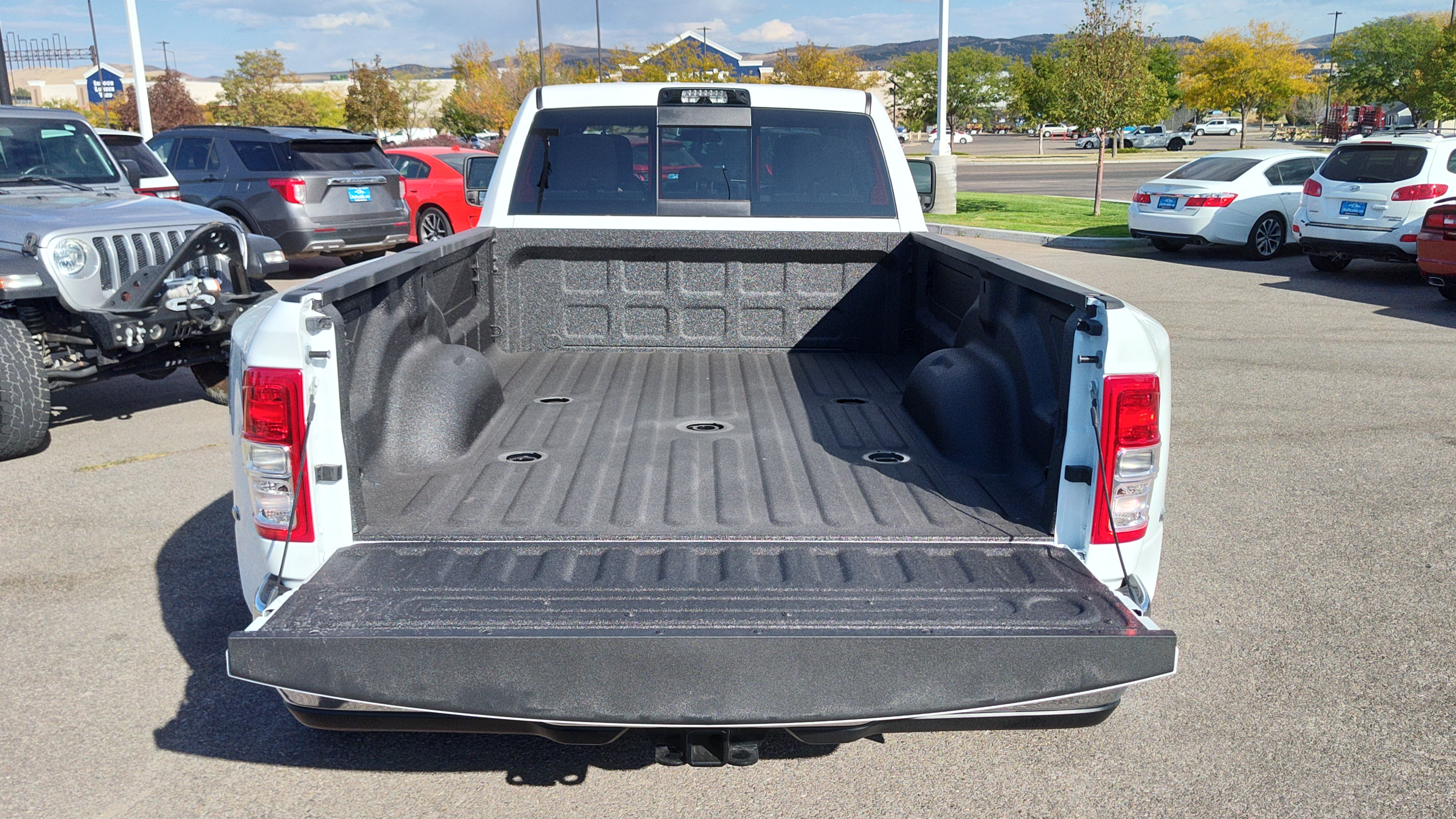 2024 Ram 3500 Tradesman 4x4 Crew Cab 8 Box 19