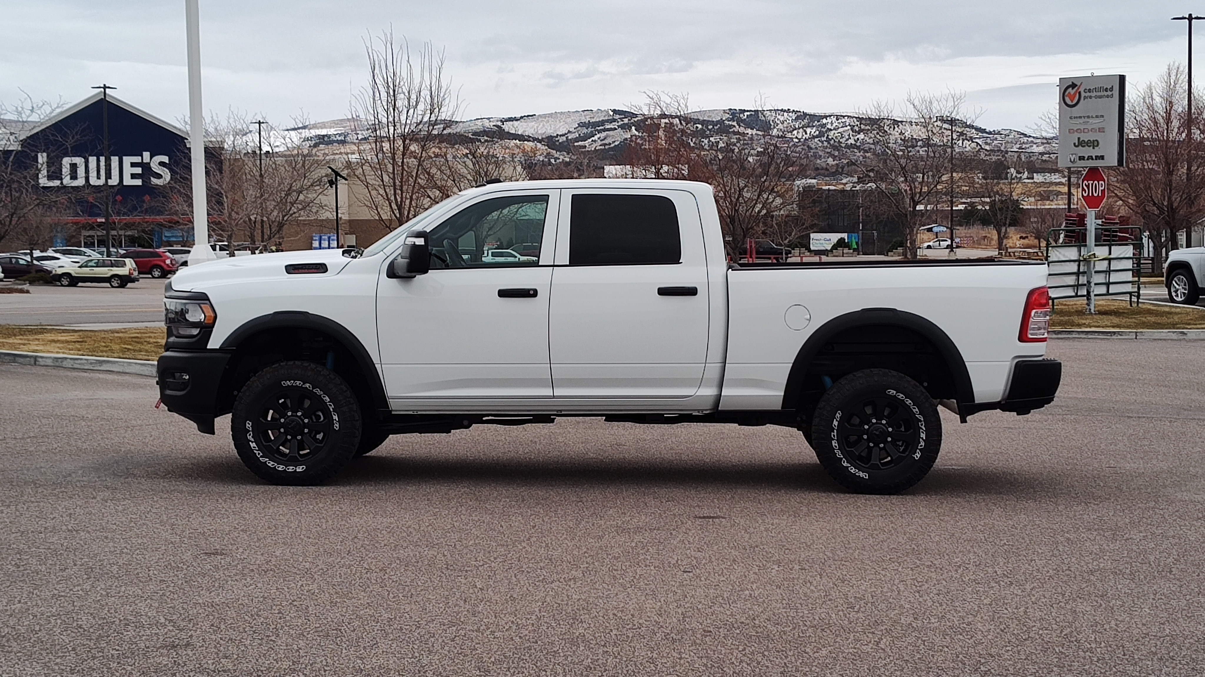 2024 Ram 2500 Tradesman 4x4 Crew Cab 64 Box 3