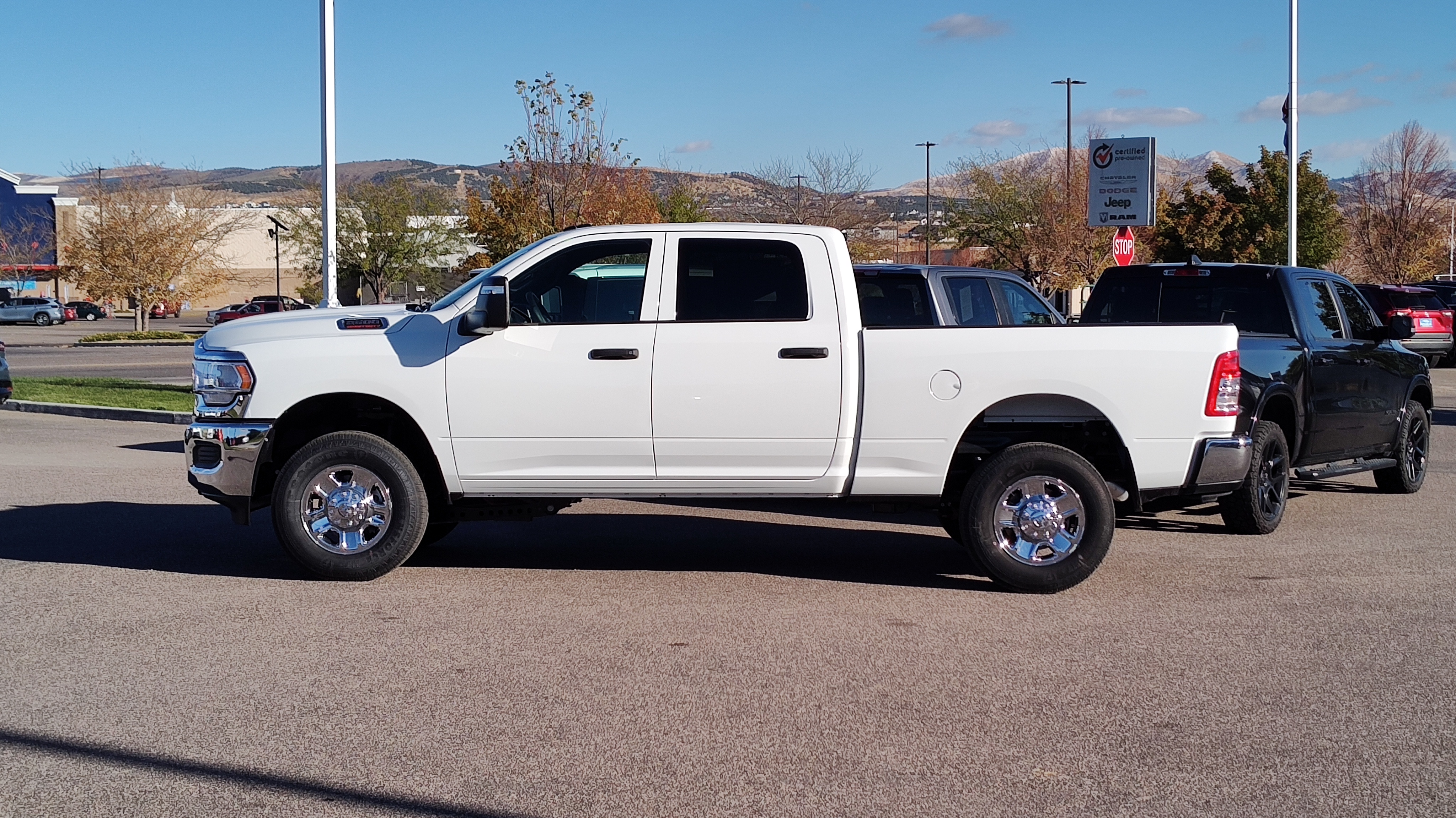 2024 Ram 2500 Tradesman 4x4 Crew Cab 64 Box 3