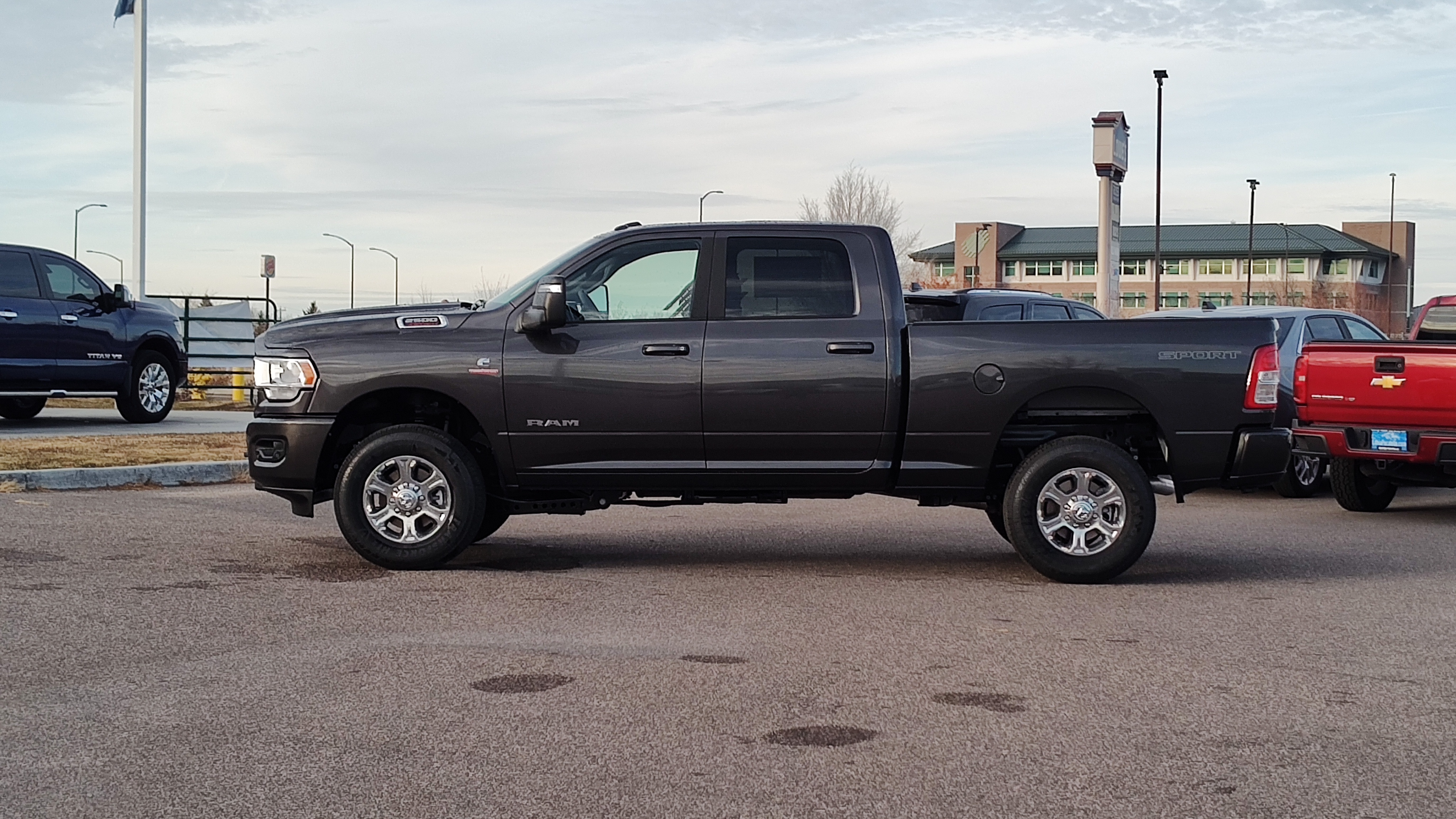 2024 Ram 2500 Big Horn 4x4 Crew Cab 64 Box 3