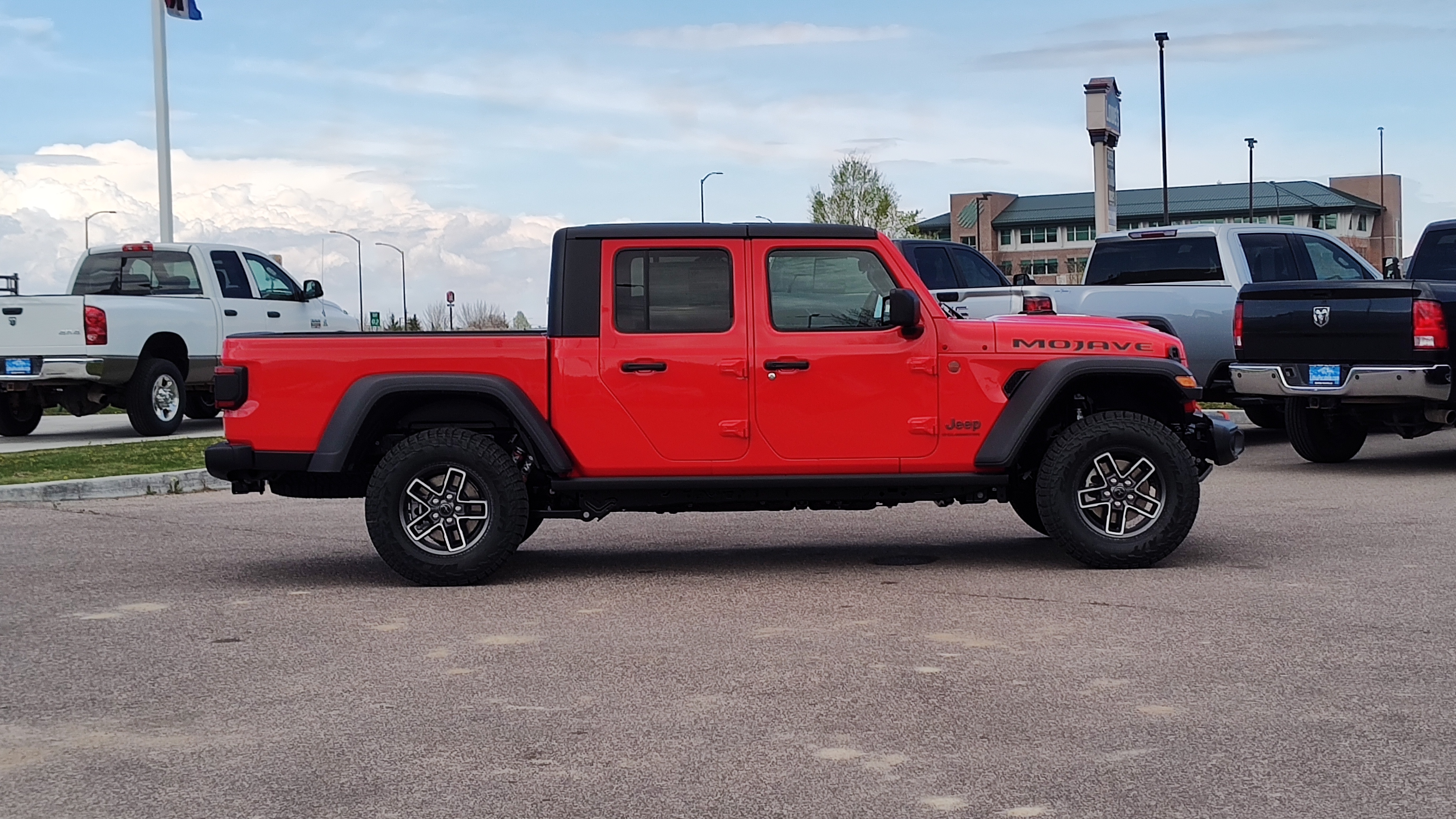 2024 Jeep Gladiator Mojave 4x4 24