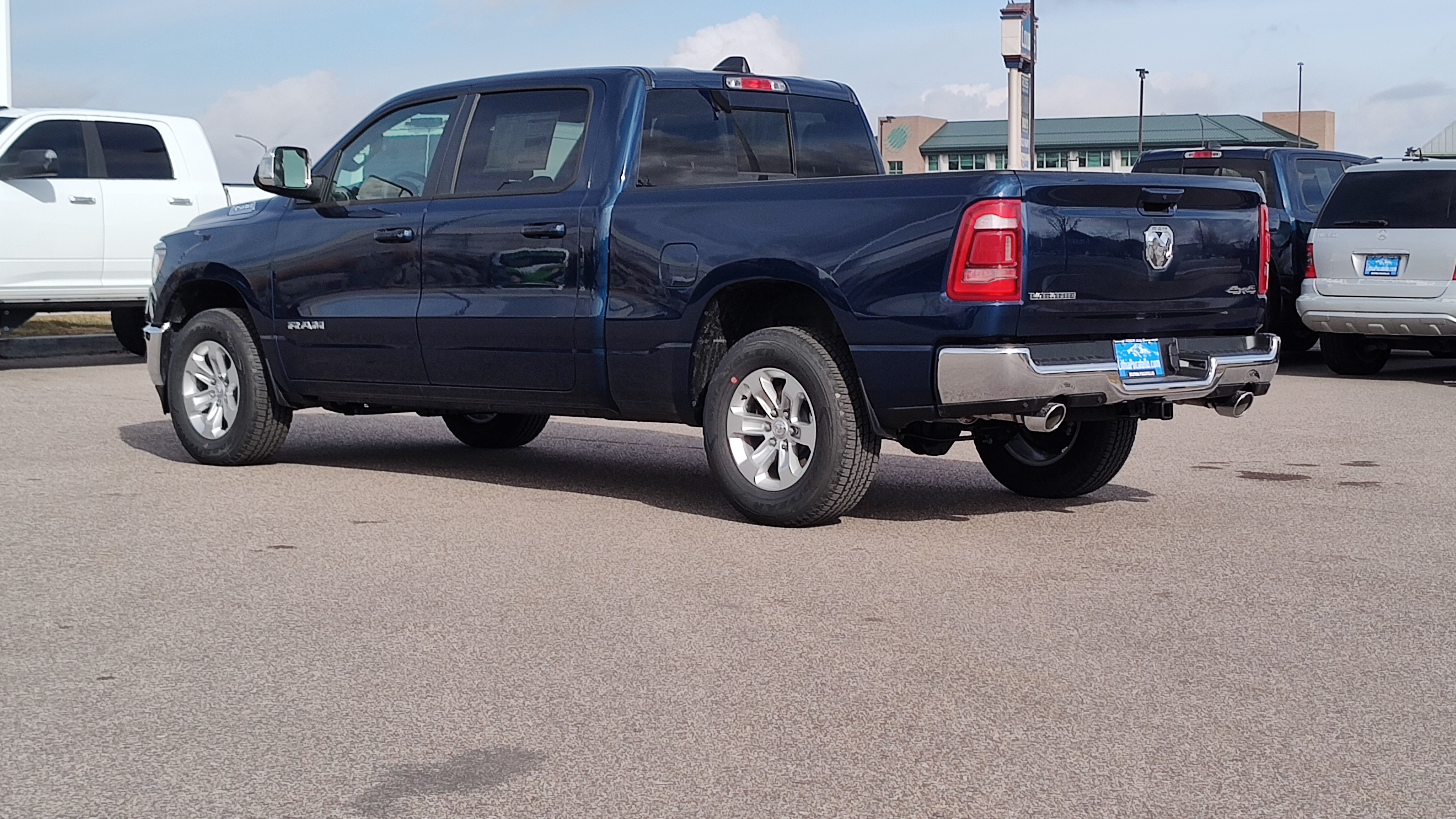 2024 Ram 1500 Laramie 4x4 Crew Cab 64 Box 4