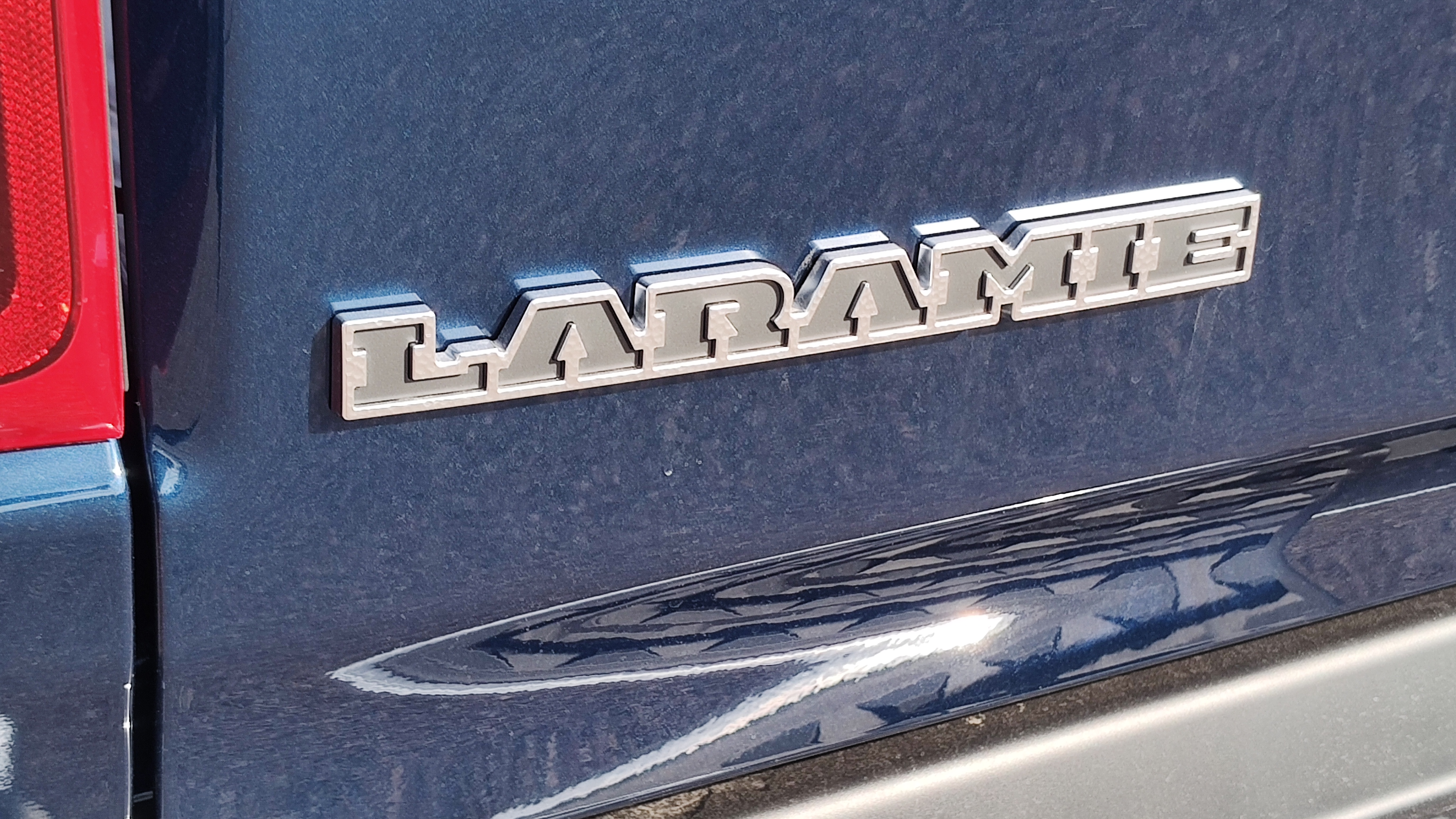 2024 Ram 1500 Laramie 4x4 Crew Cab 64 Box 23