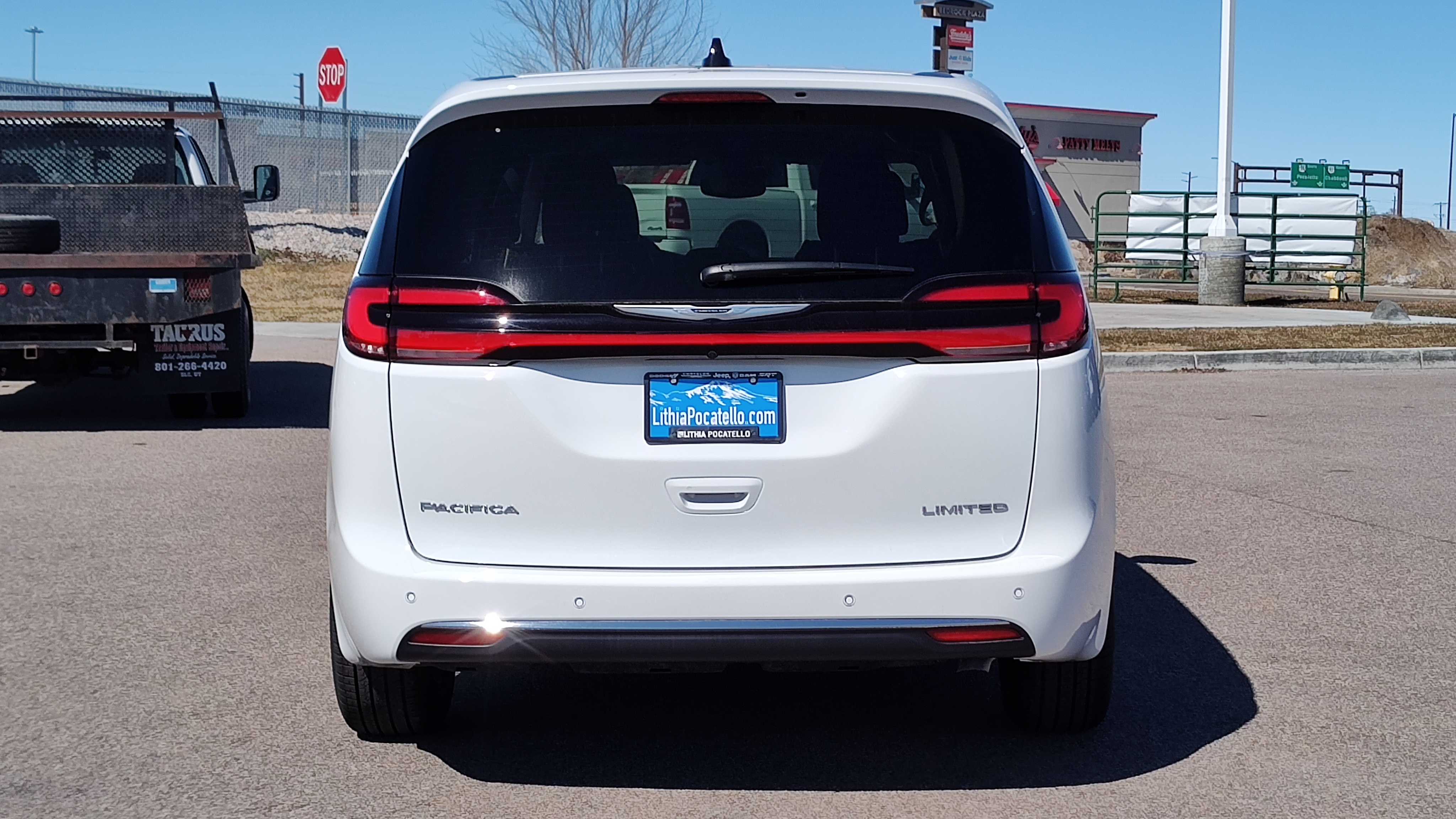 2024 Chrysler Pacifica Limited 5