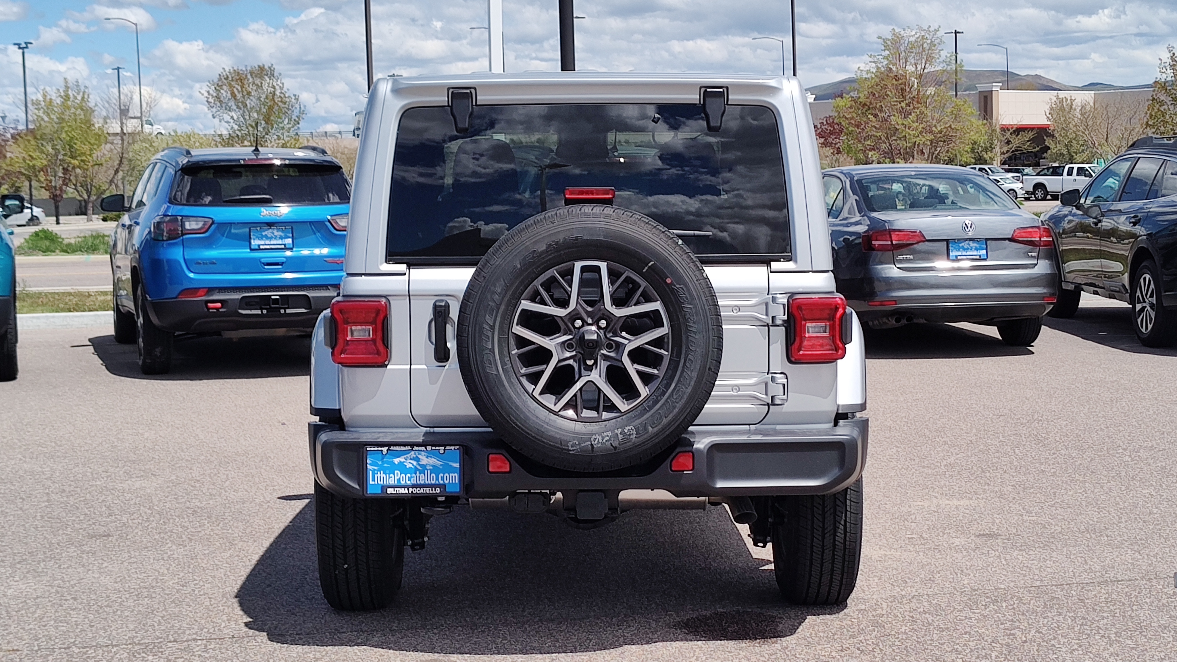 2024 Jeep Wrangler Sahara 5