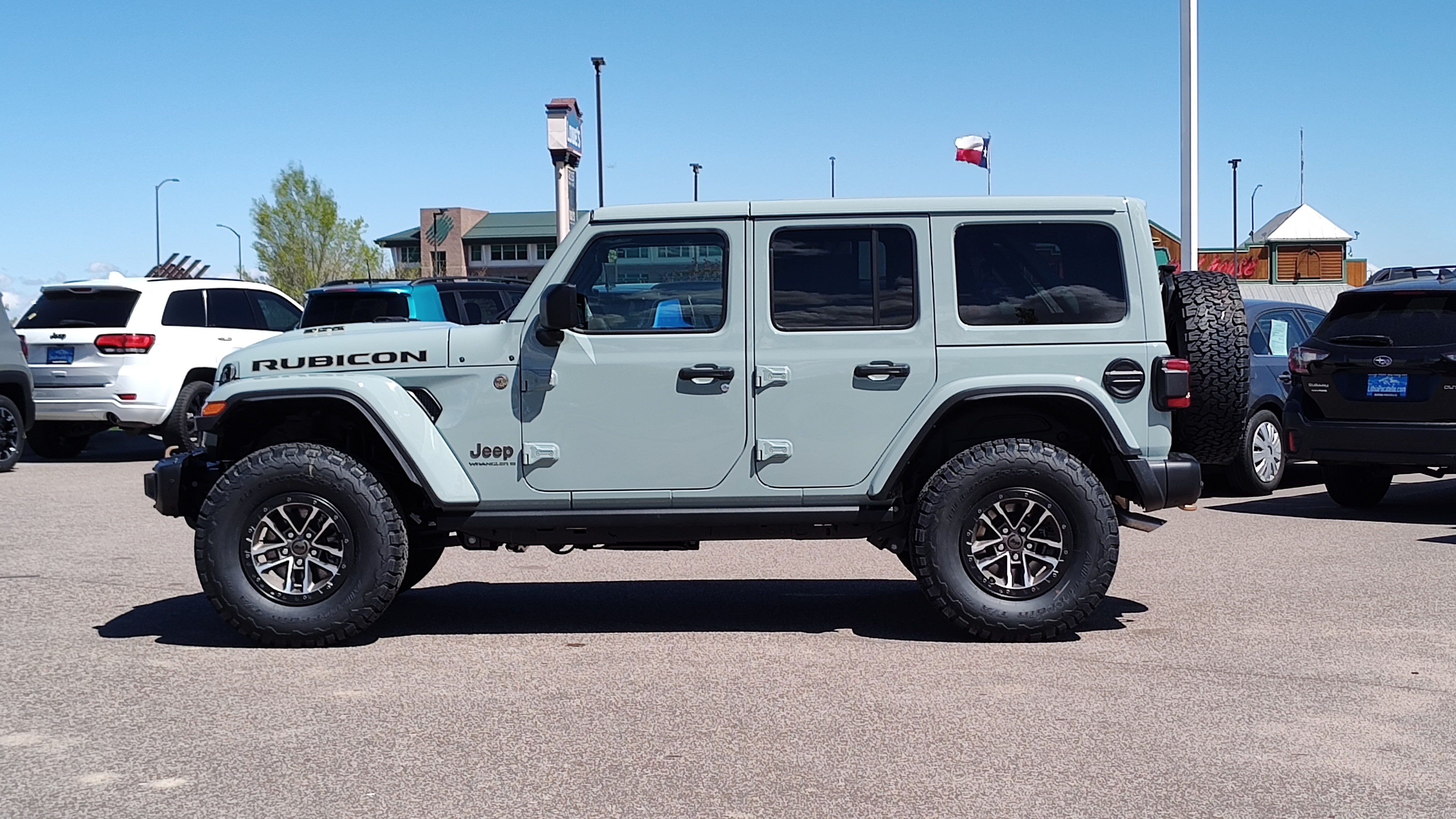 2024 Jeep Wrangler Rubicon 392 3