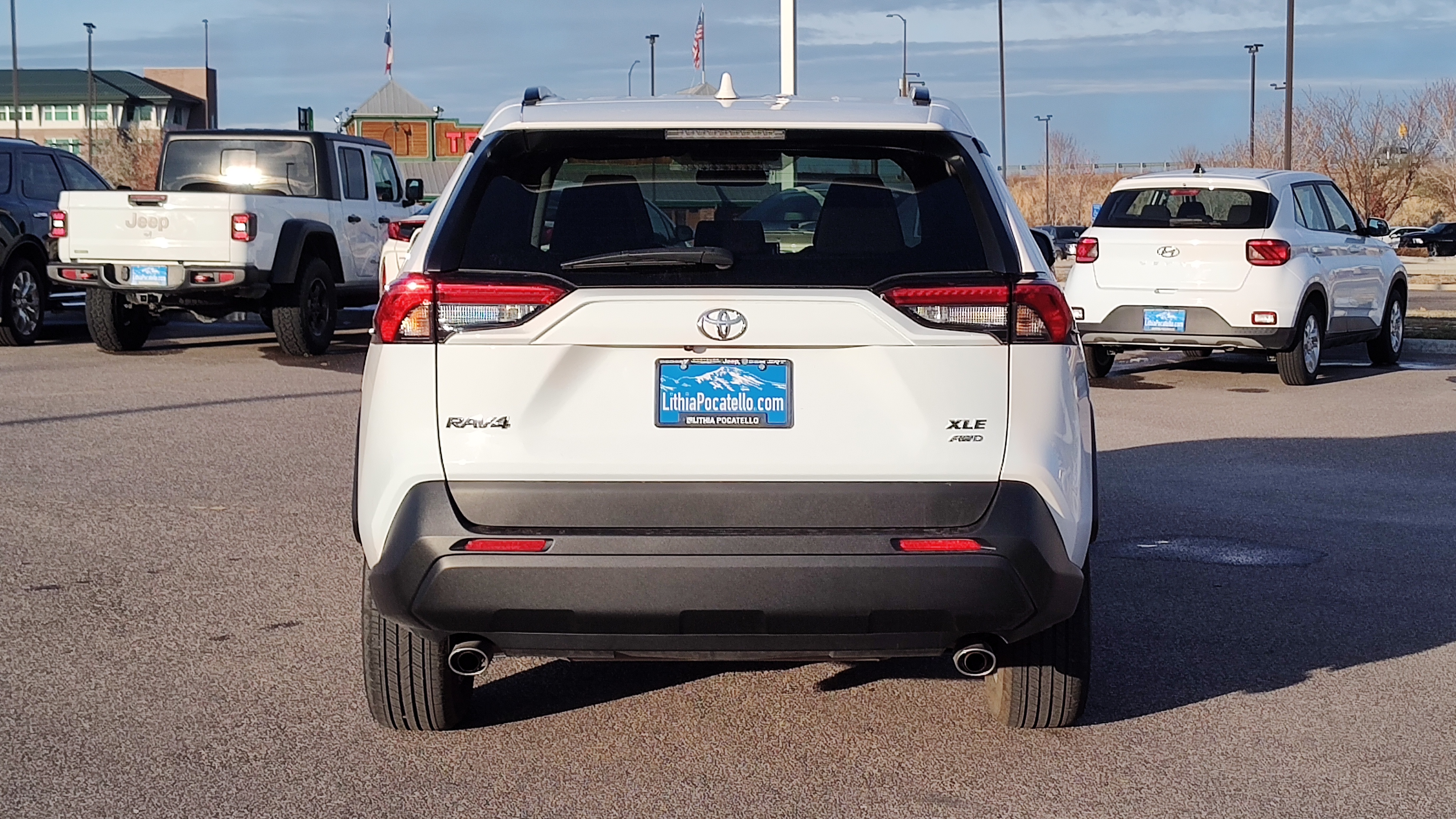 2024 Toyota RAV4 XLE 5