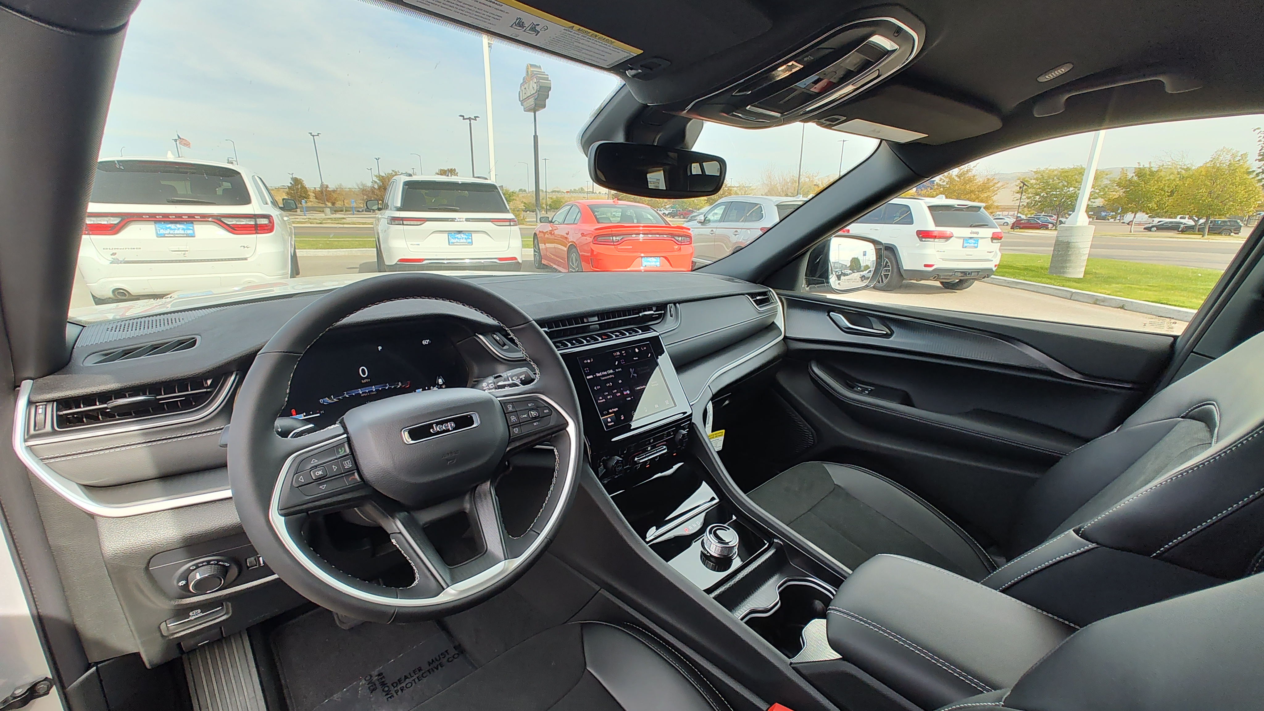 2025 Jeep Grand Cherokee L Altitude 2