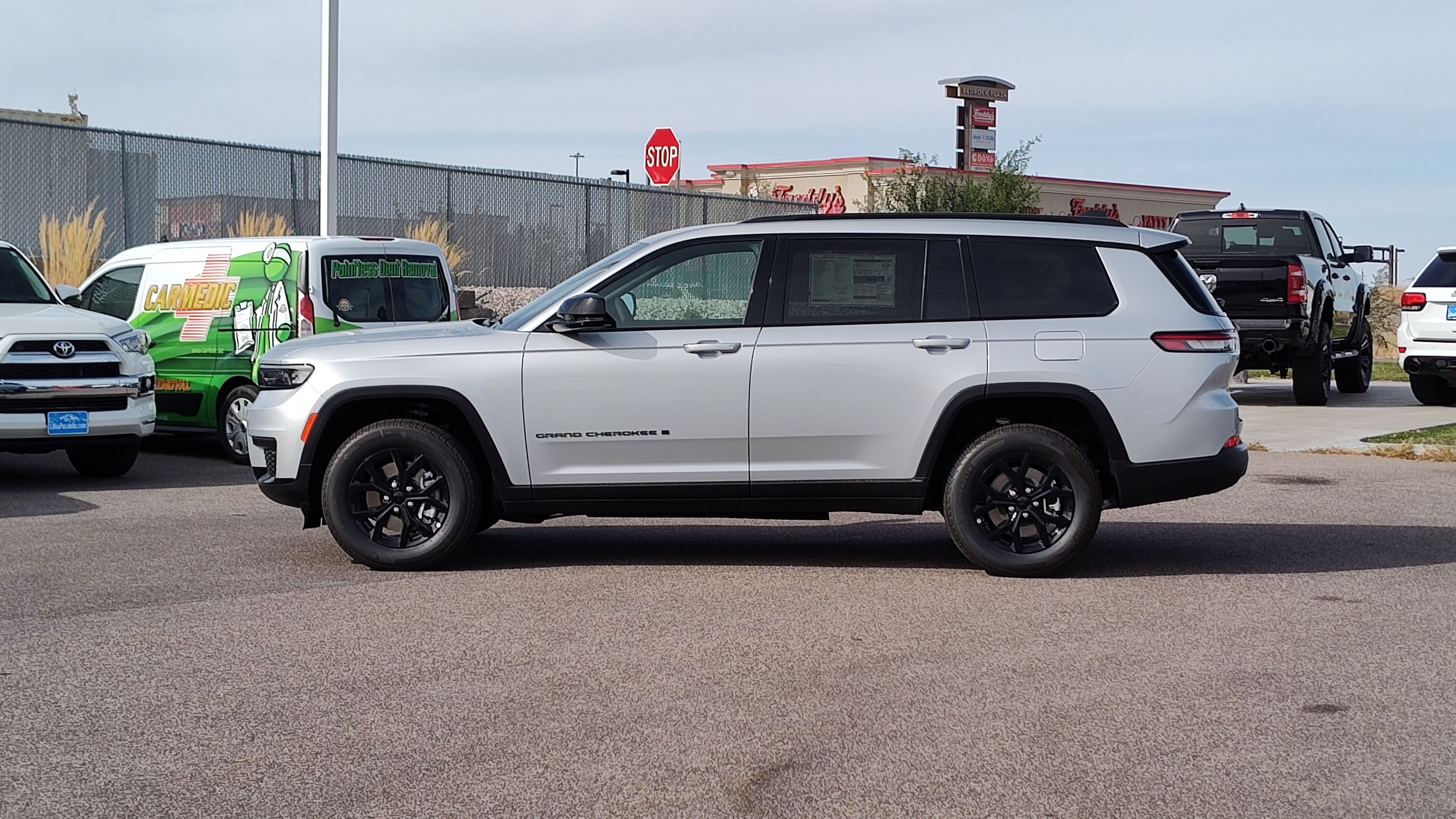 2025 Jeep Grand Cherokee L Altitude 3