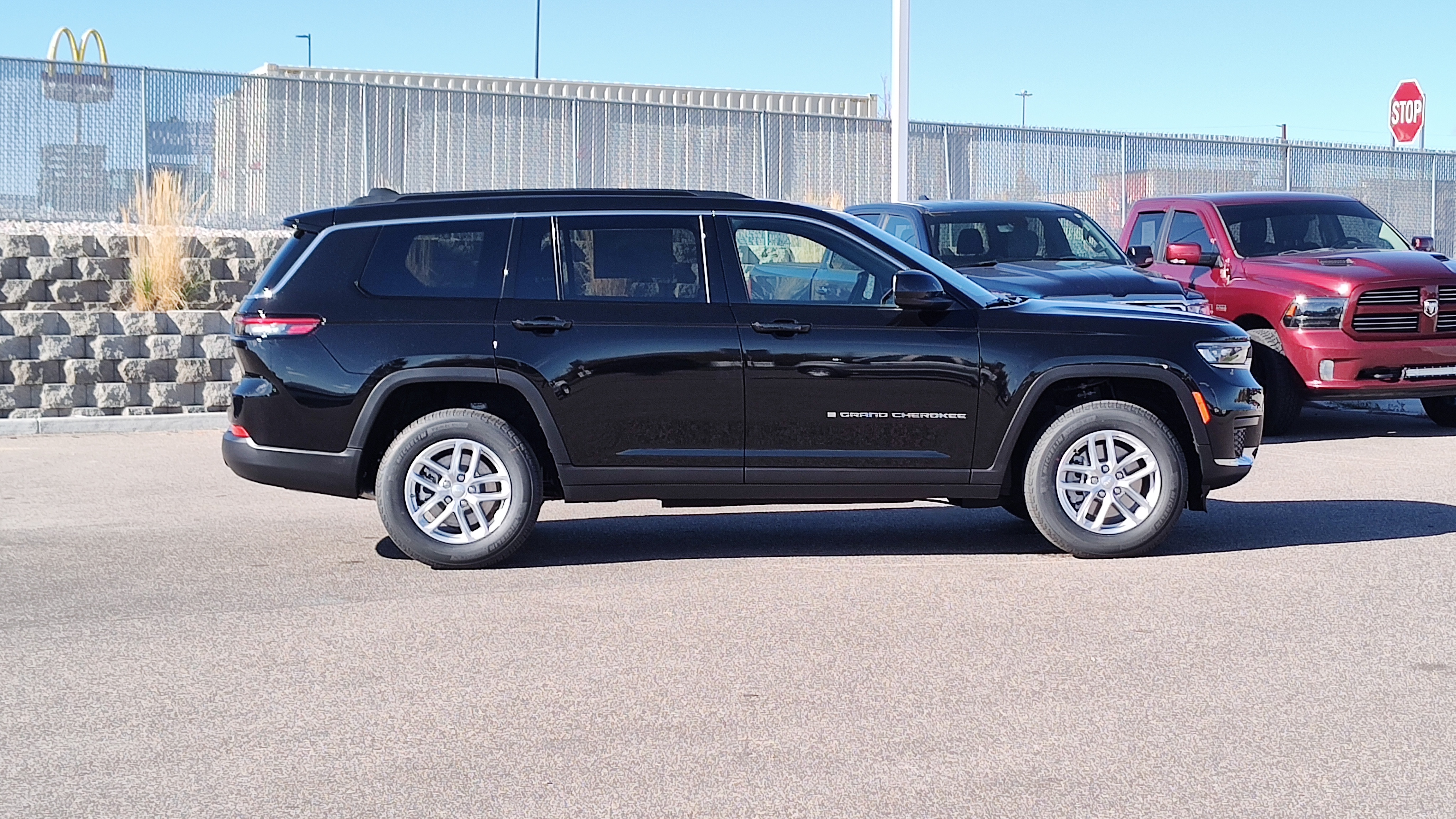 2025 Jeep Grand Cherokee L Laredo X 26