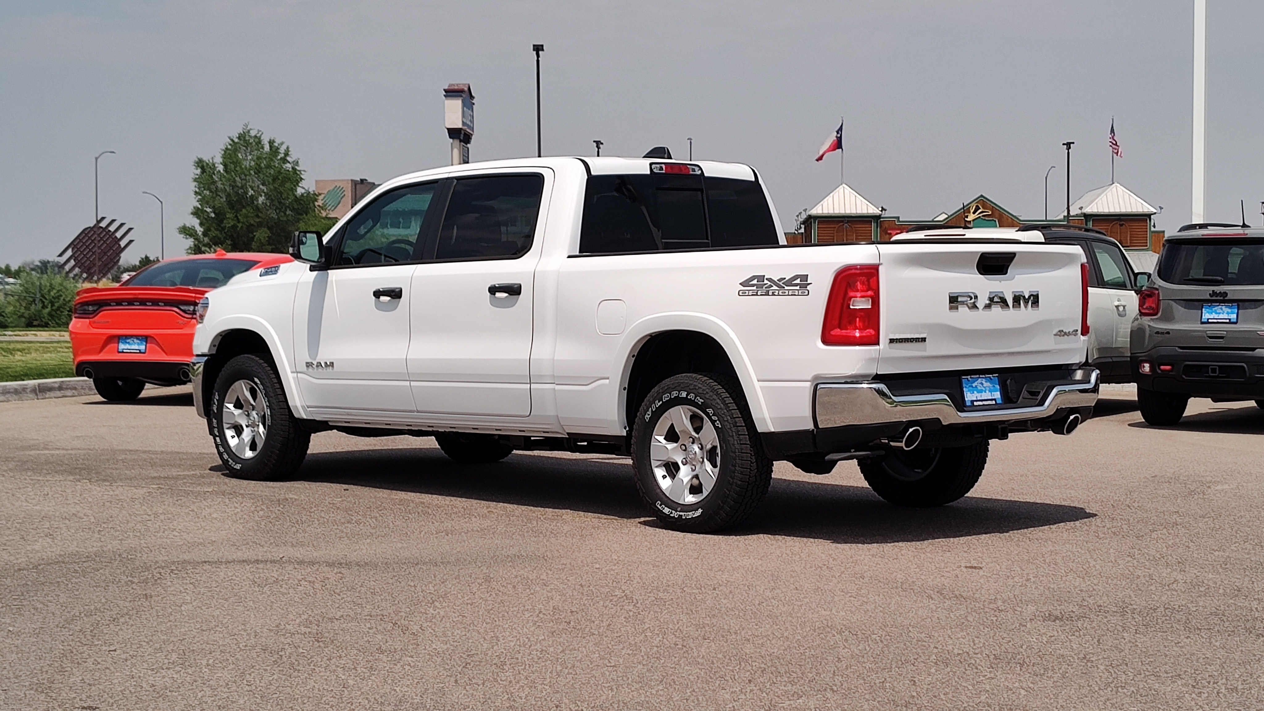 2025 Ram 1500 Big Horn 4x4 Crew Cab 64 Box 4