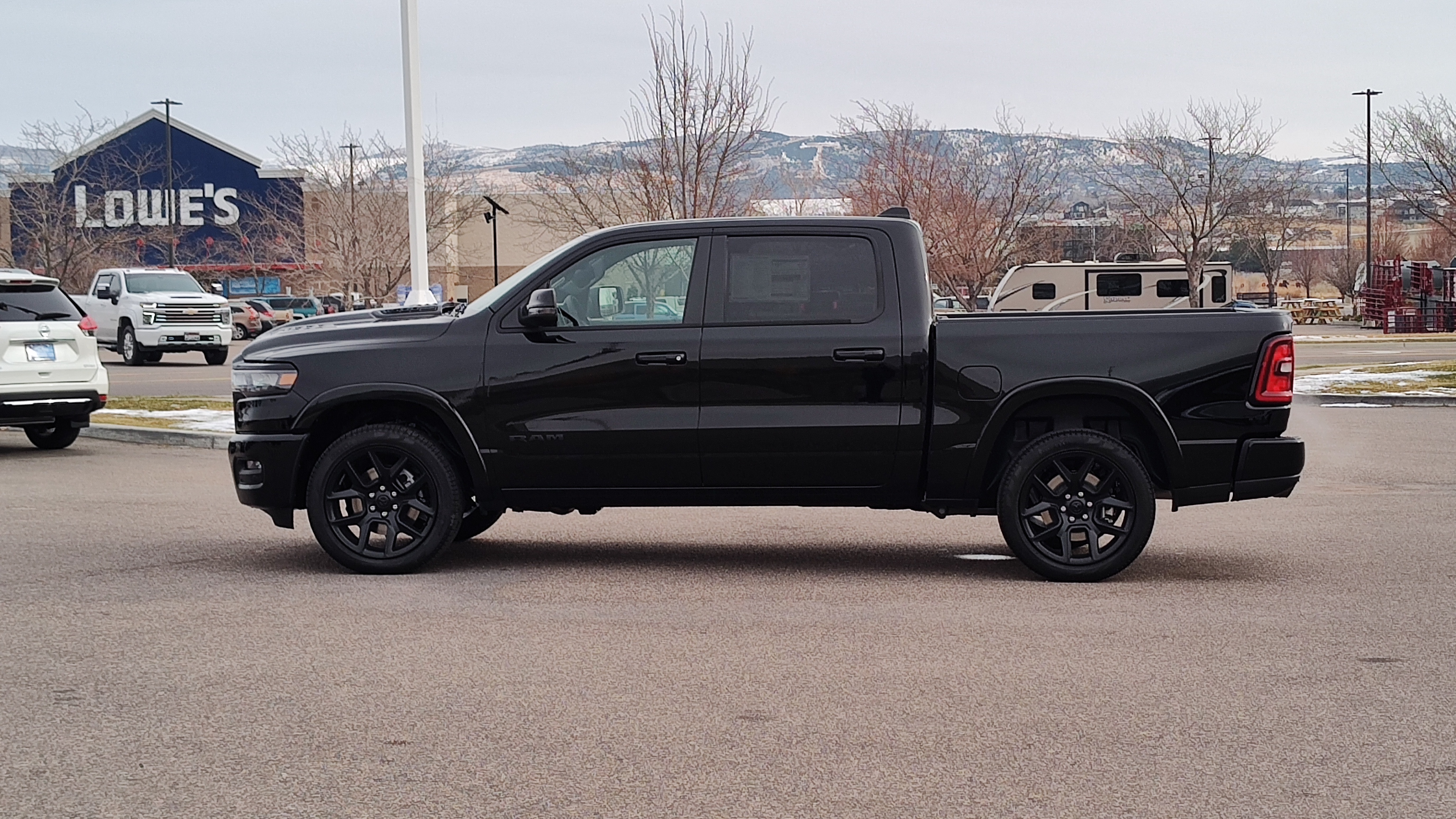 2025 Ram 1500 Laramie 4x4 Crew Cab 57 Box 3