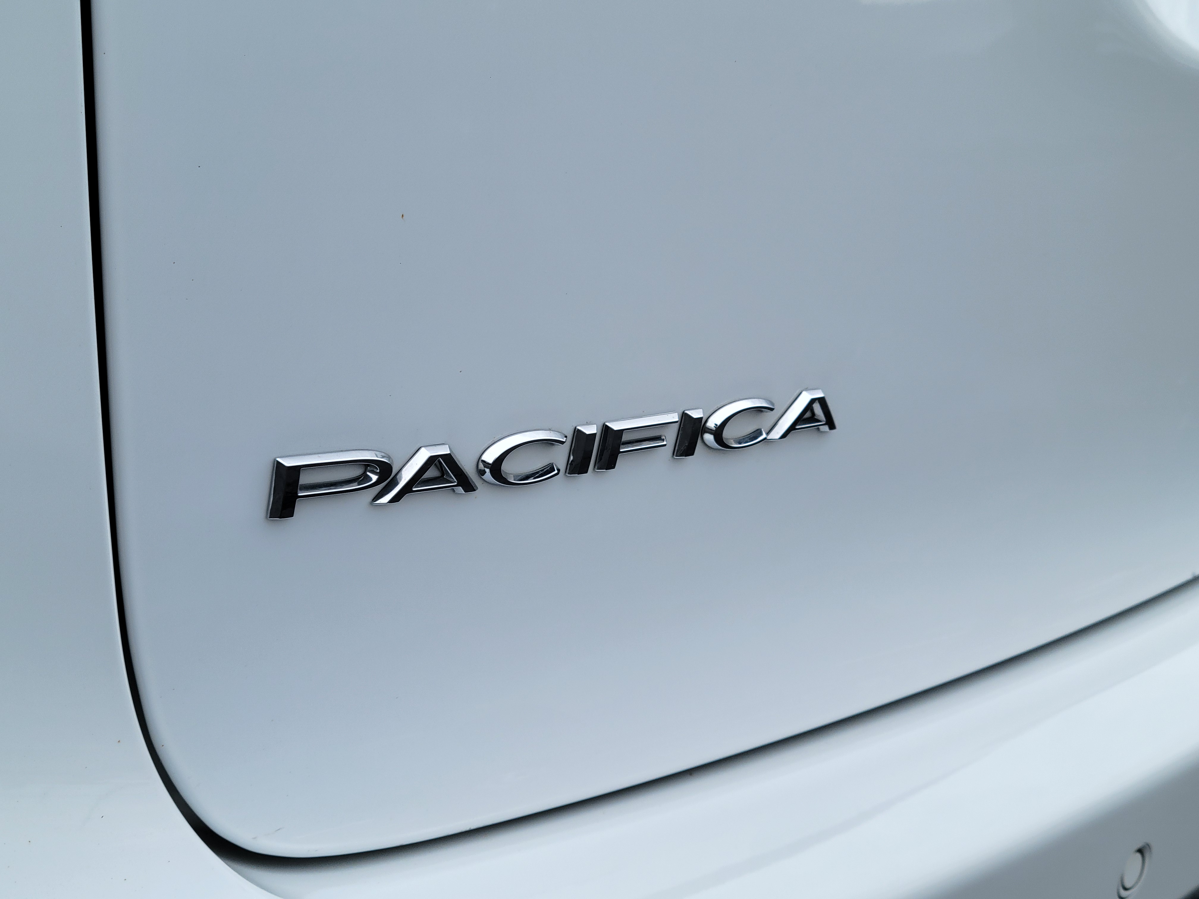 2021 Chrysler Pacifica Hybrid Limited 22