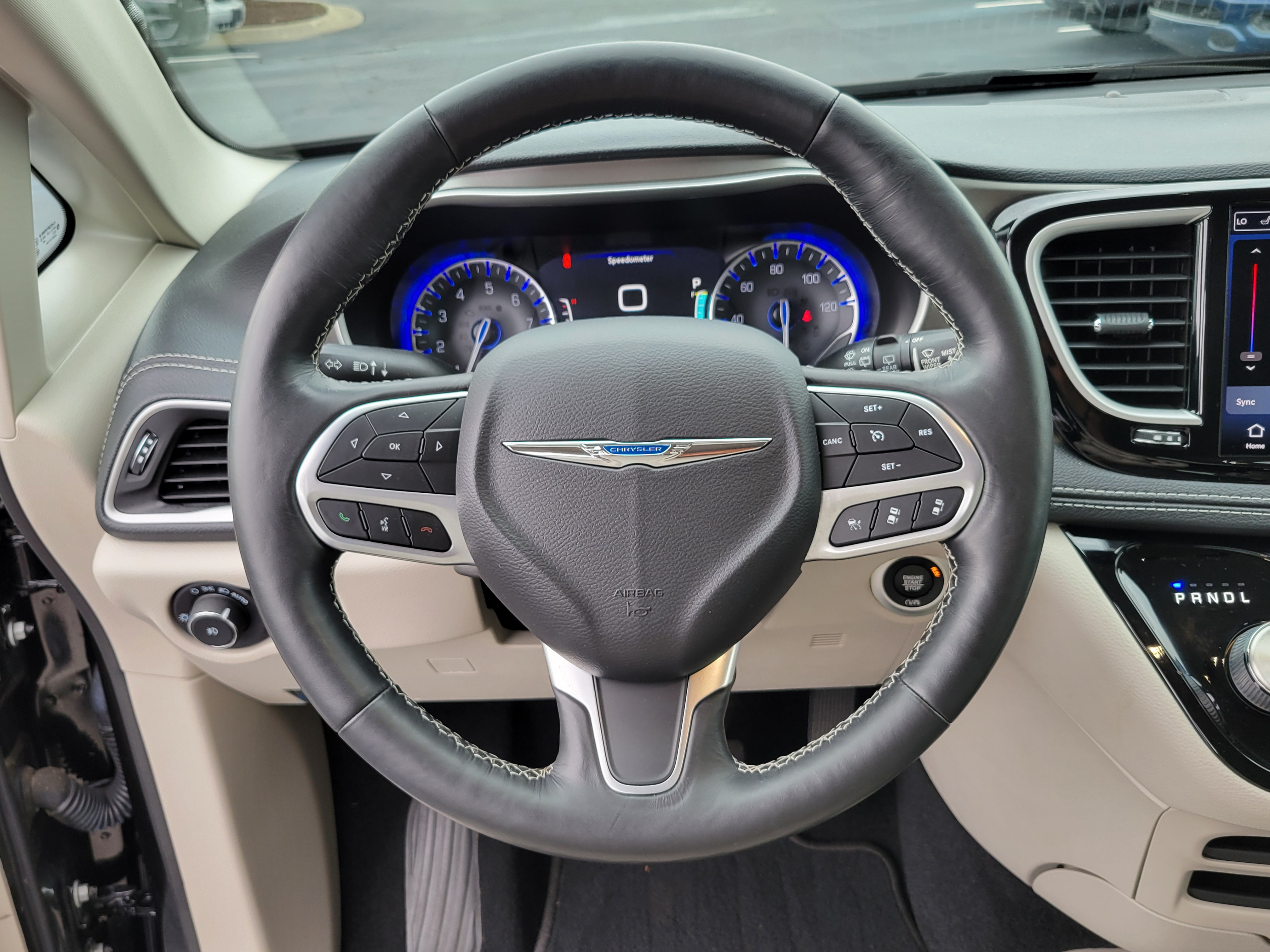 2021 Chrysler Pacifica Touring L 8