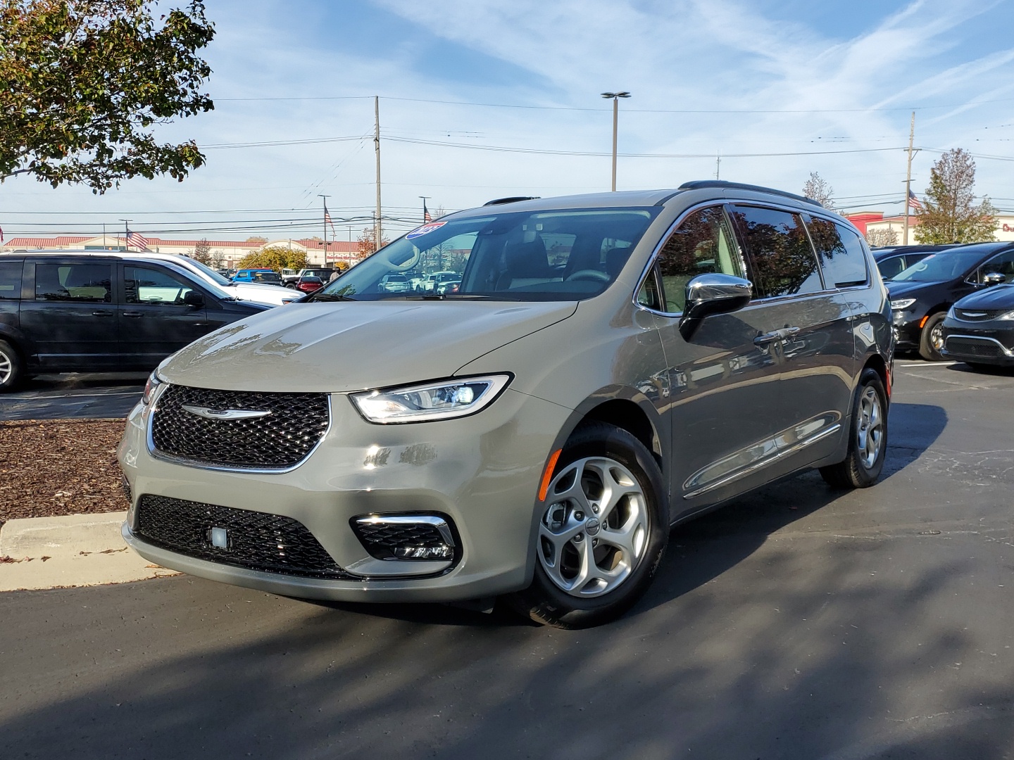 2023 Chrysler Pacifica Limited 38