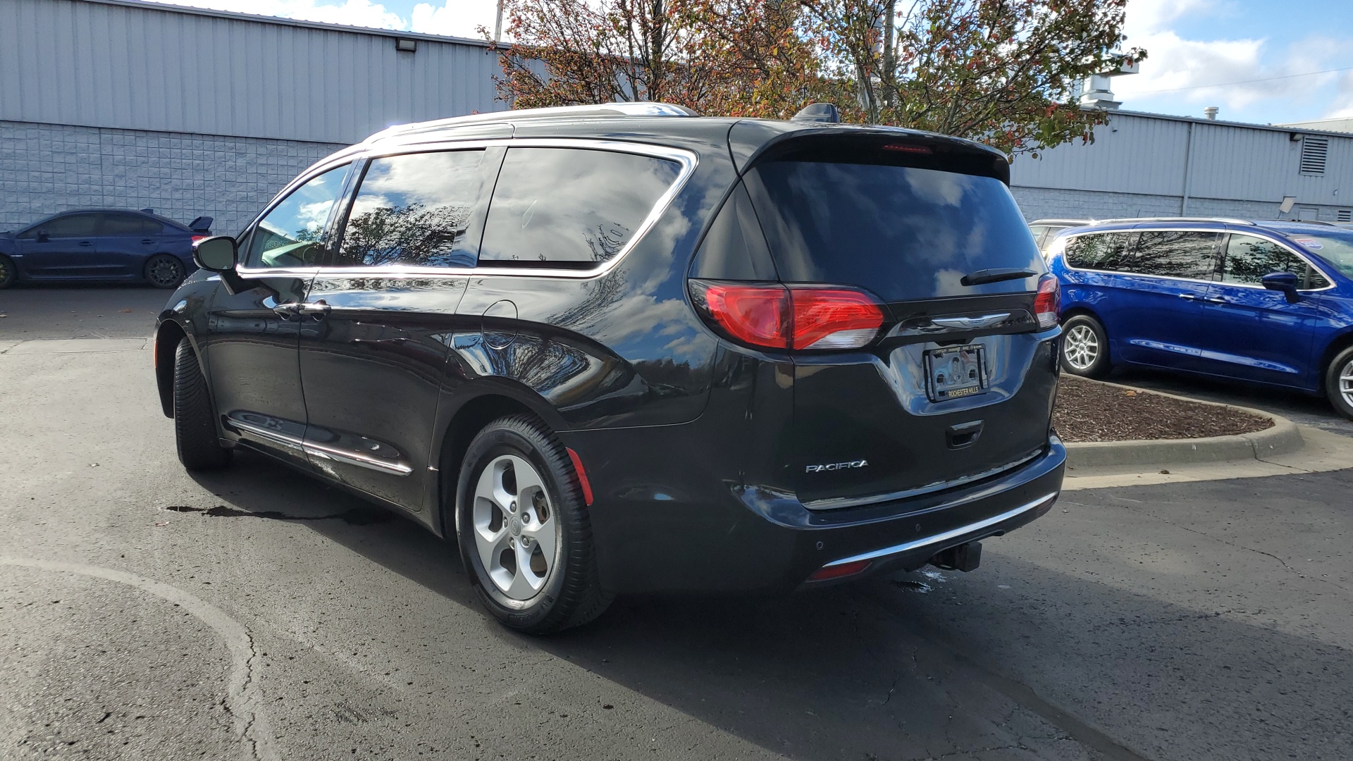 2017 Chrysler Pacifica Touring L Plus 2