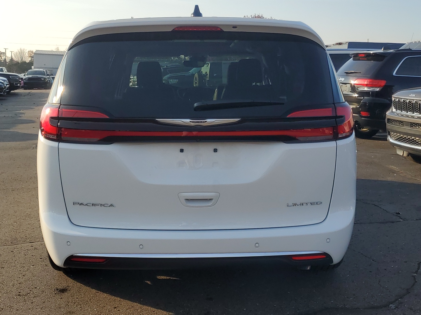 2024 Chrysler Pacifica Limited 4