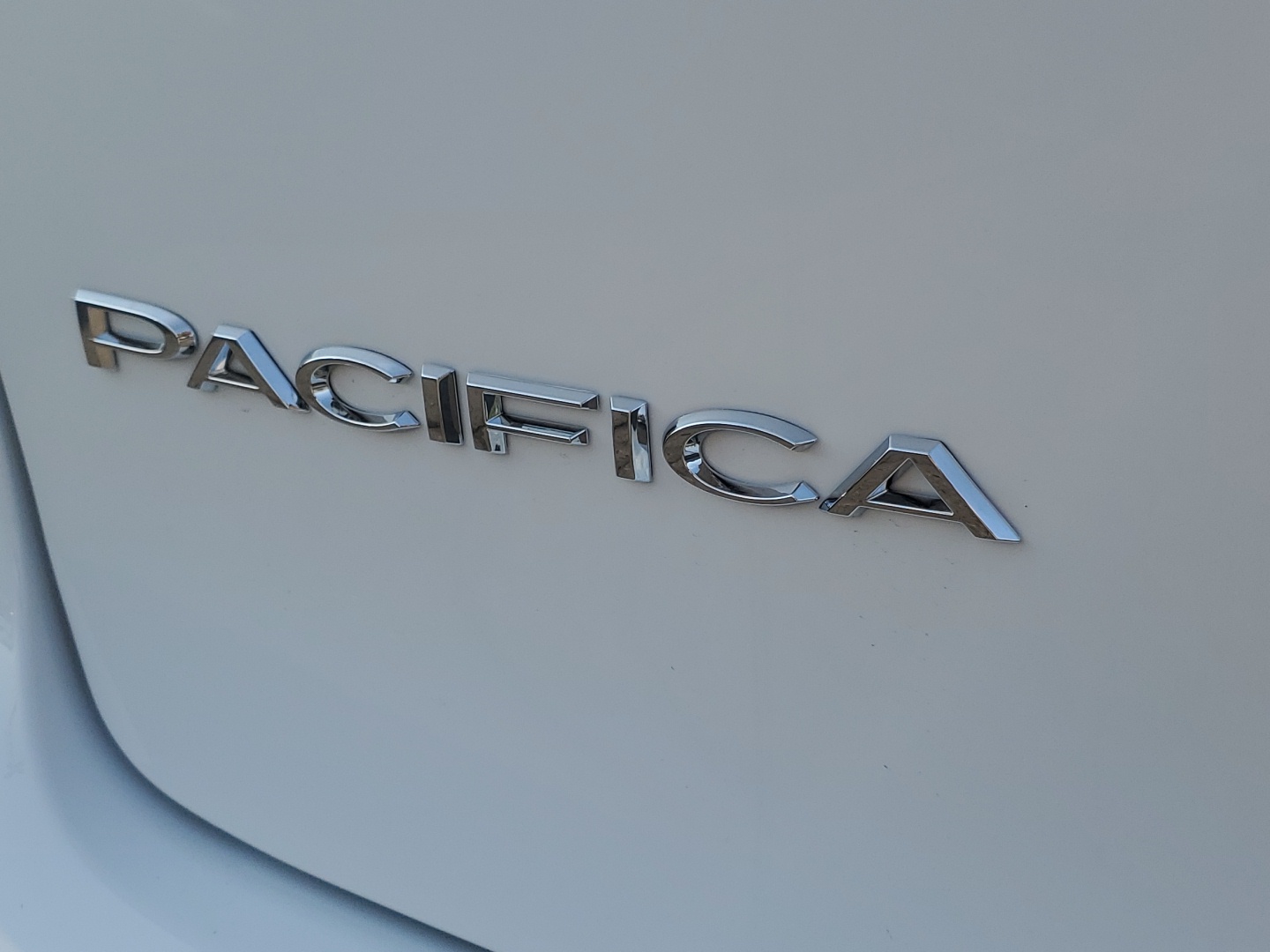 2024 Chrysler Pacifica Limited 34