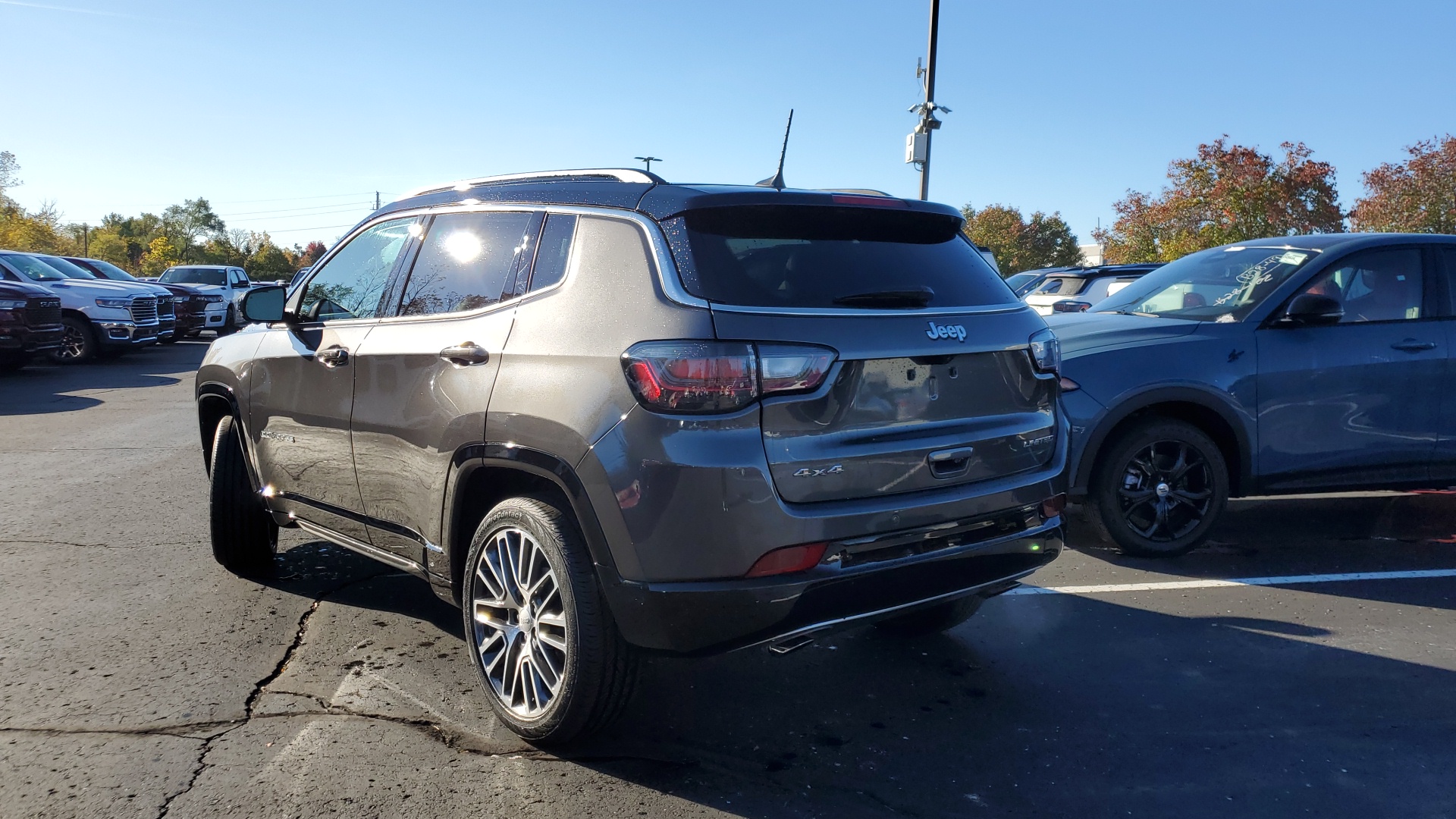 2023 Jeep Compass Limited 2