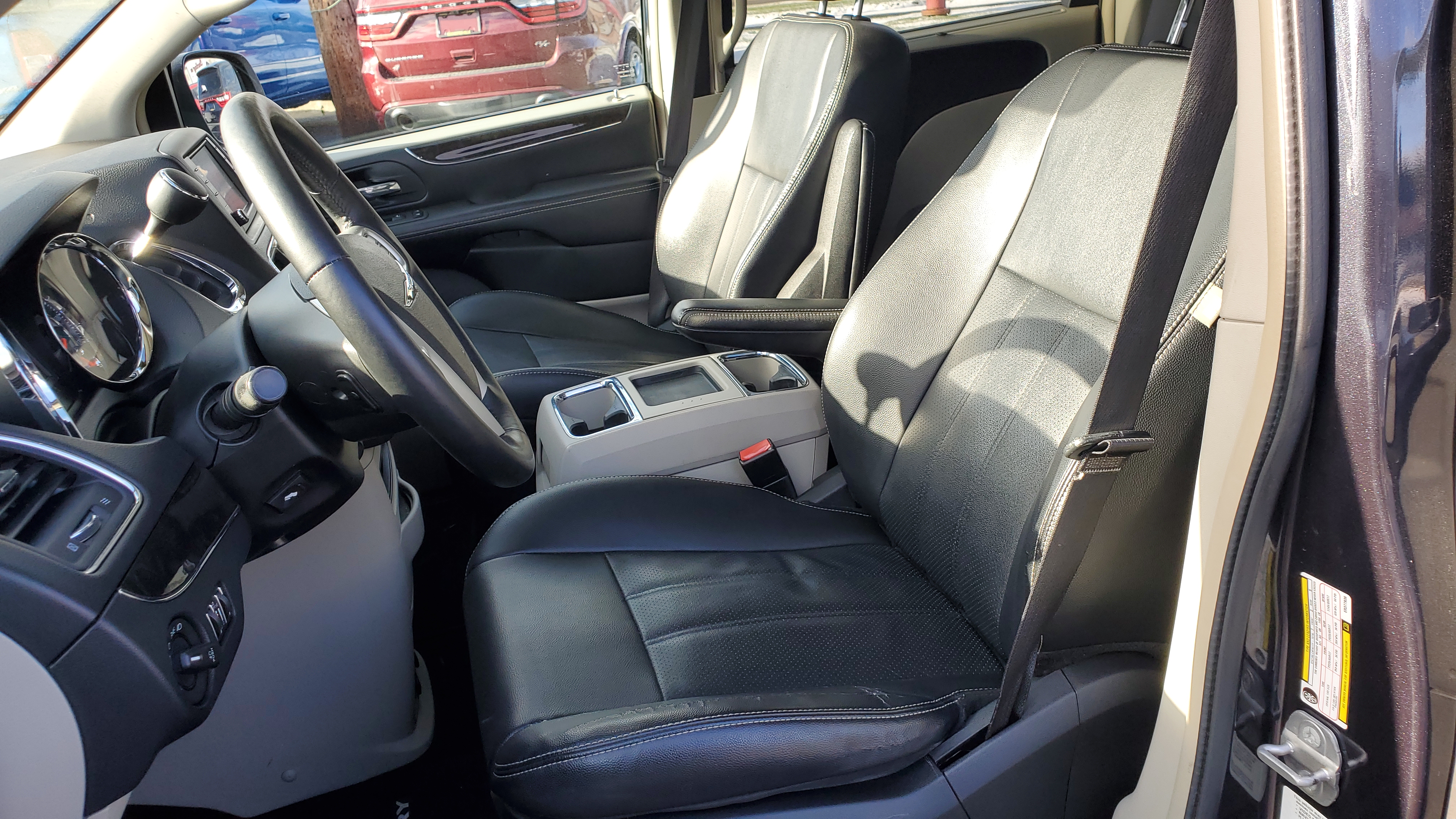 2014 Chrysler Town & Country Touring-L 20