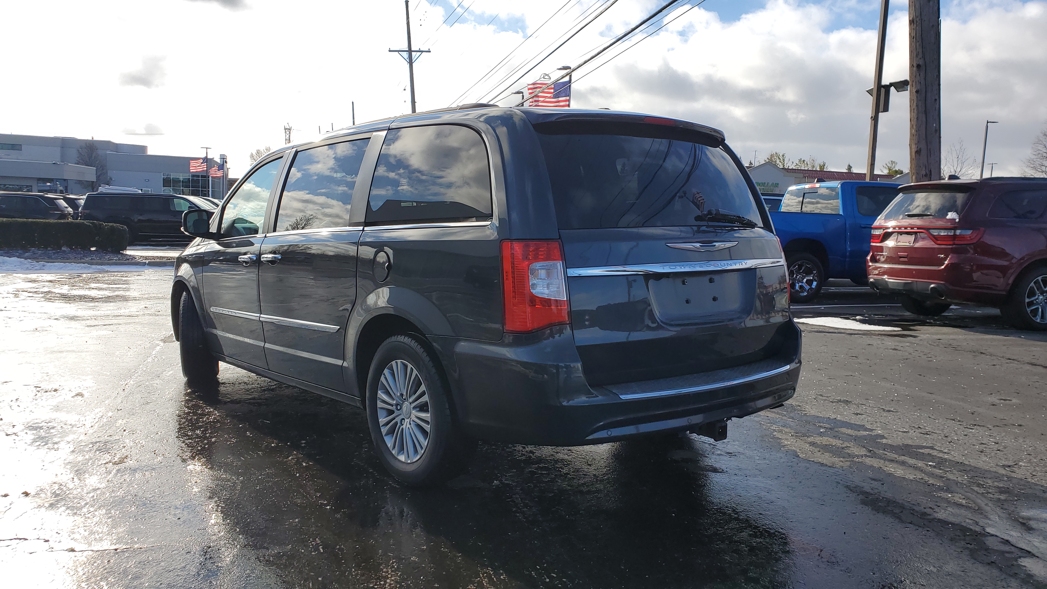 2014 Chrysler Town & Country Touring-L 28