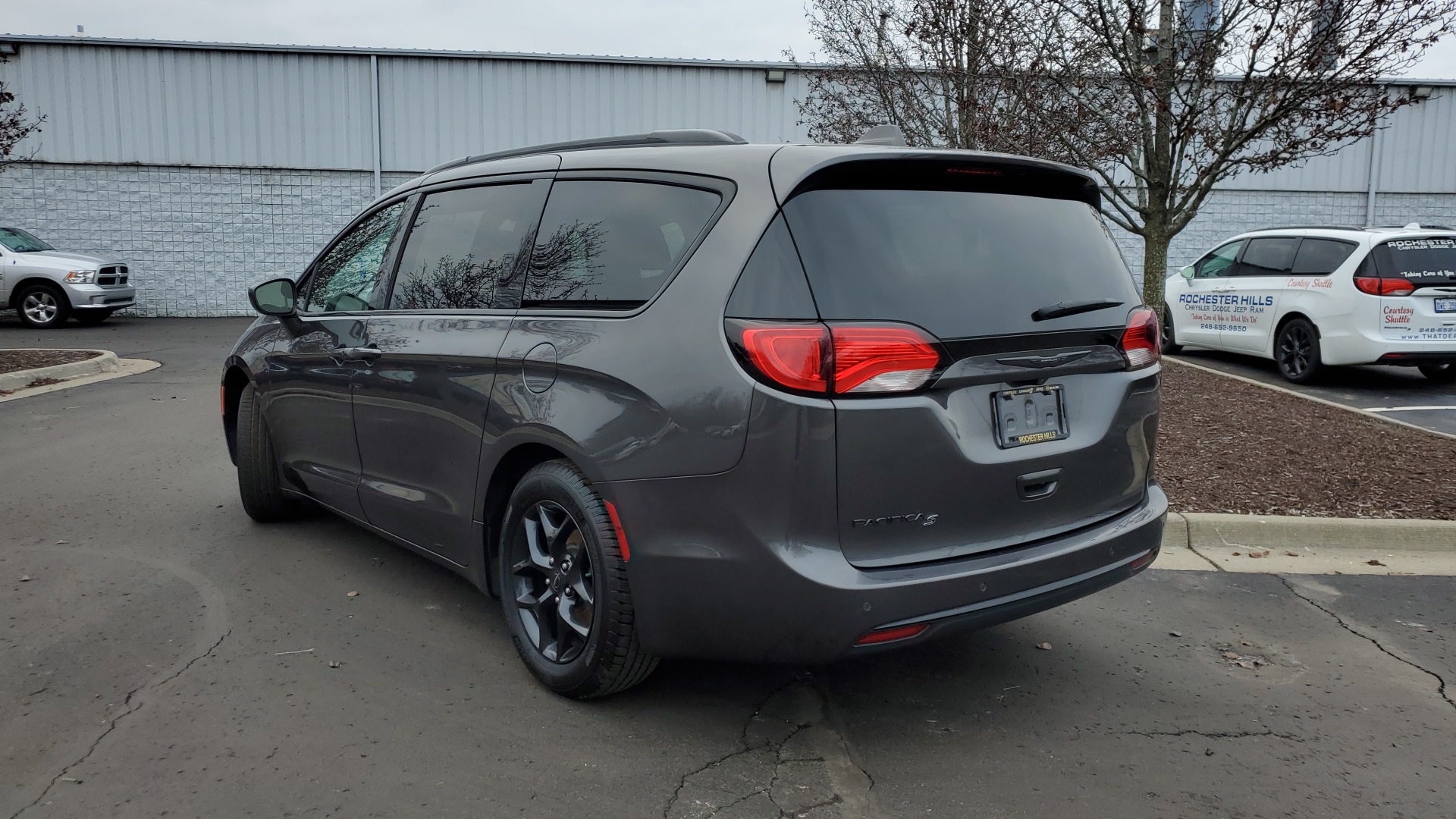 2018 Chrysler Pacifica Touring L Plus 35