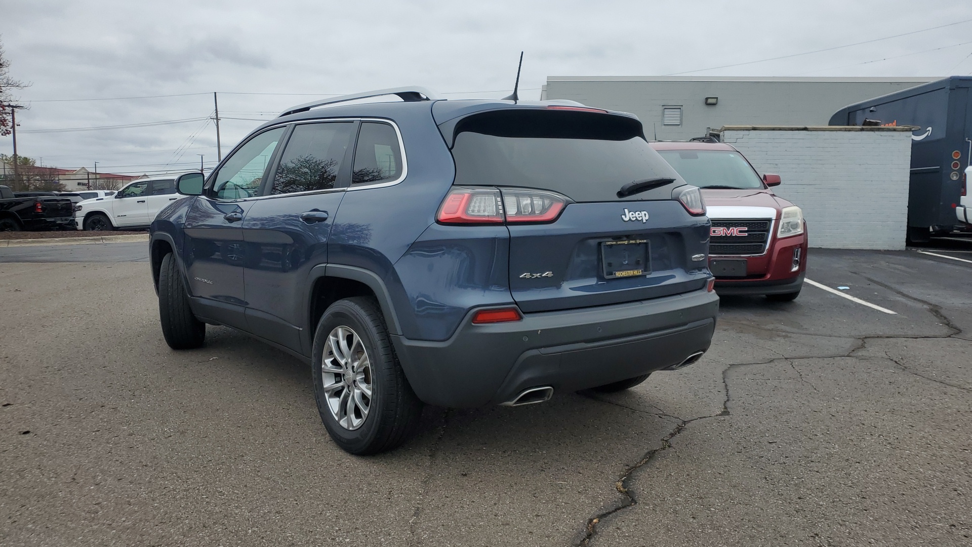 2021 Jeep Cherokee Latitude Lux 2