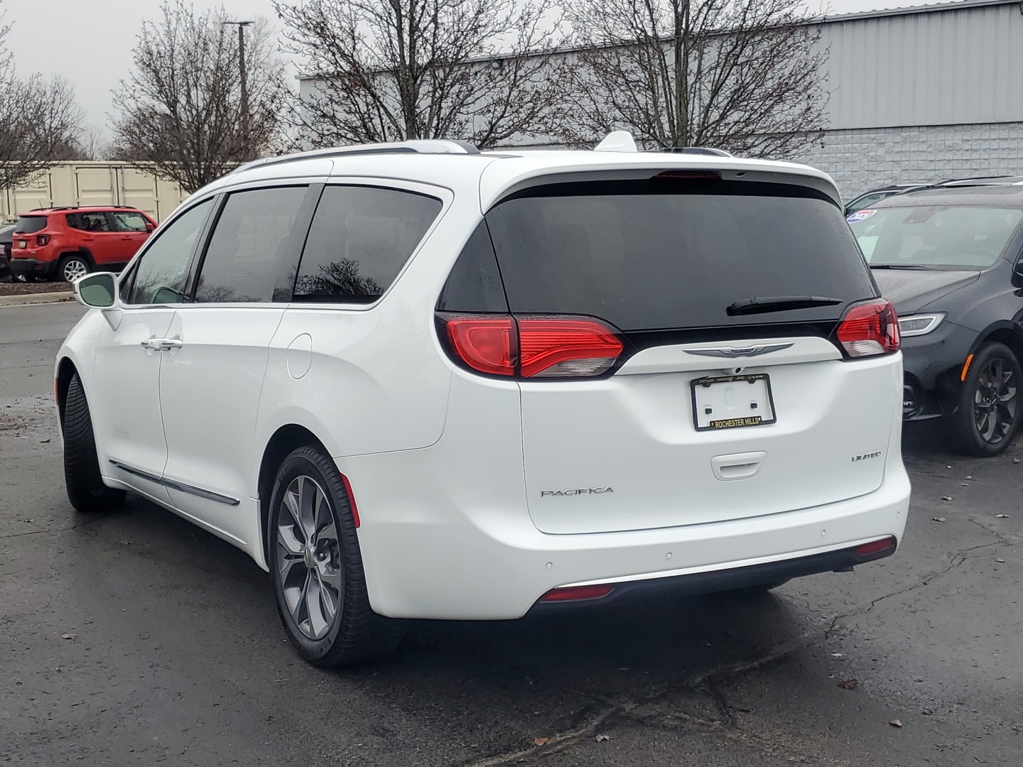 2019 Chrysler Pacifica Limited 3