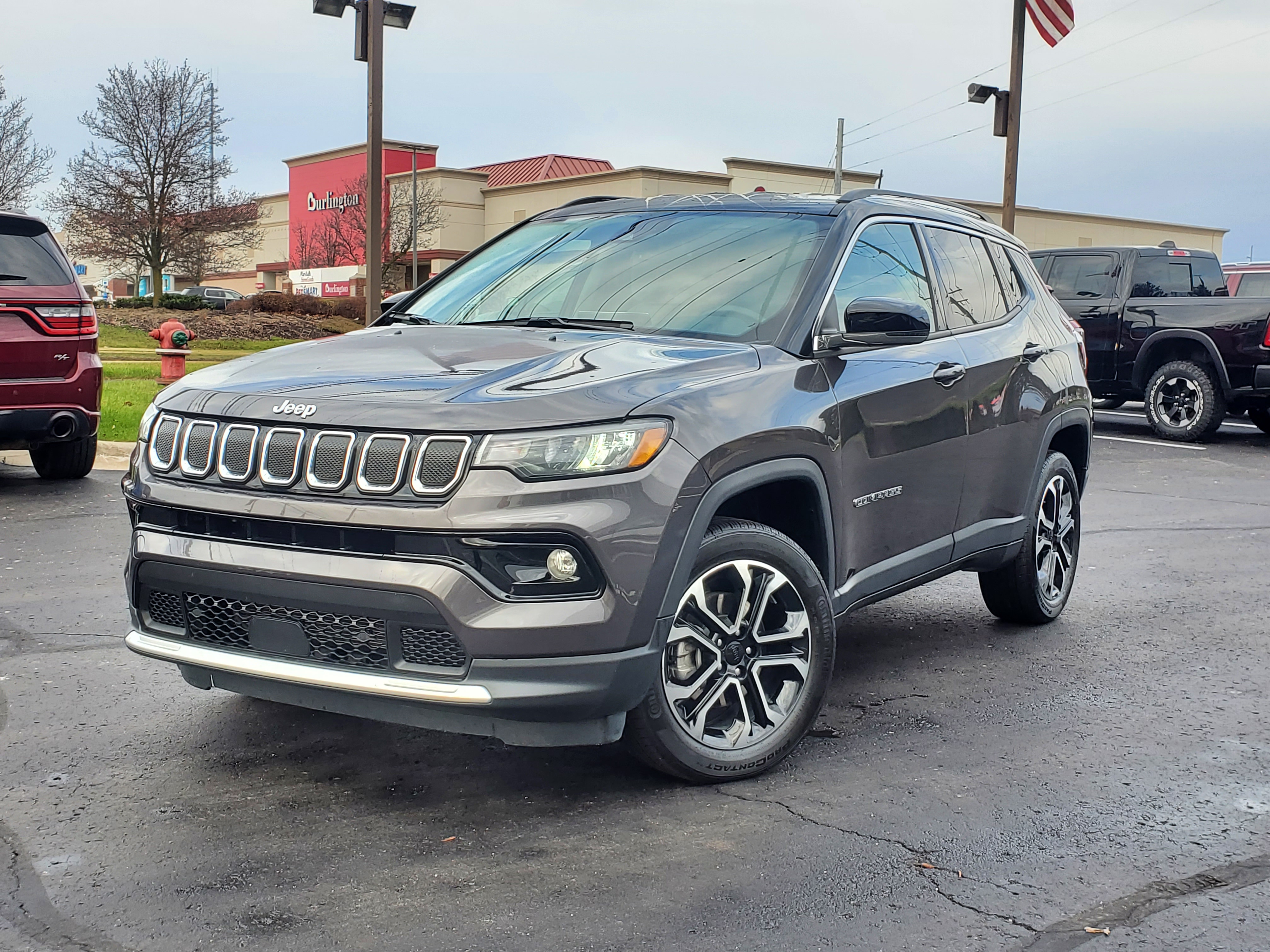 2022 Jeep Compass Limited 1