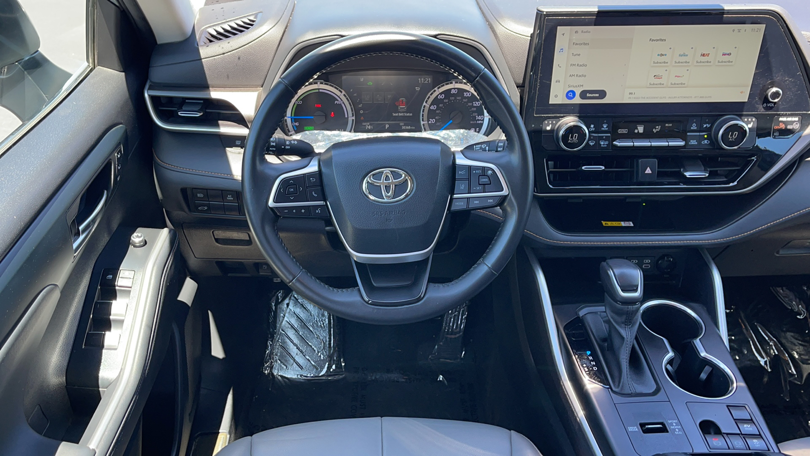 2023 Toyota Highlander Hybrid Bronze Edition 15