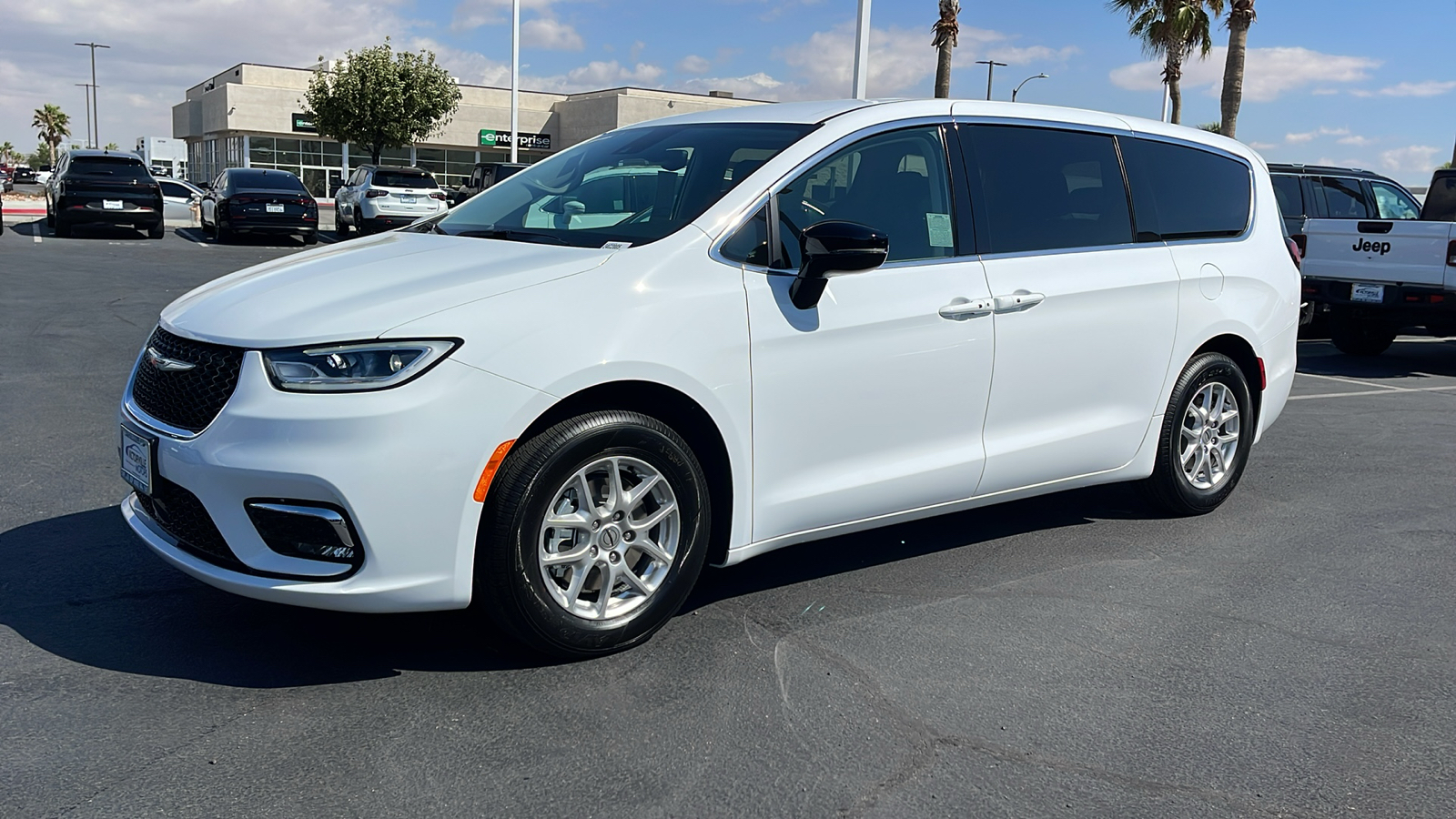 2024 Chrysler Pacifica Touring L 7