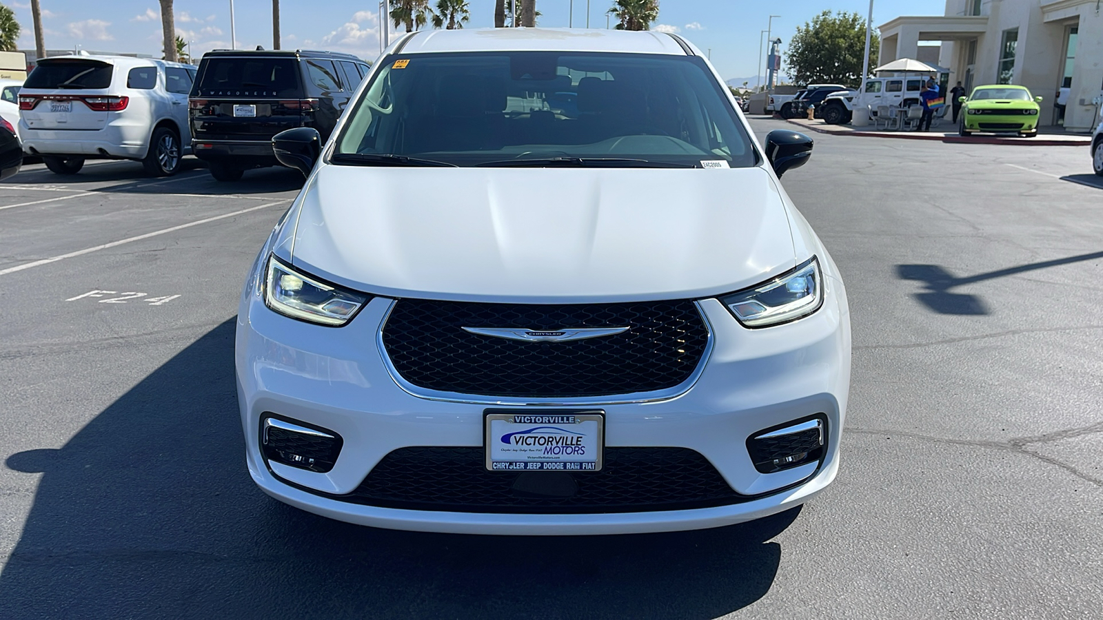 2024 Chrysler Pacifica Touring L 8