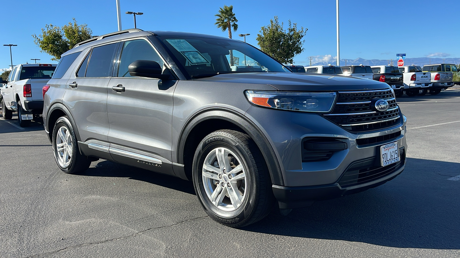 2022 Ford Explorer XLT 1