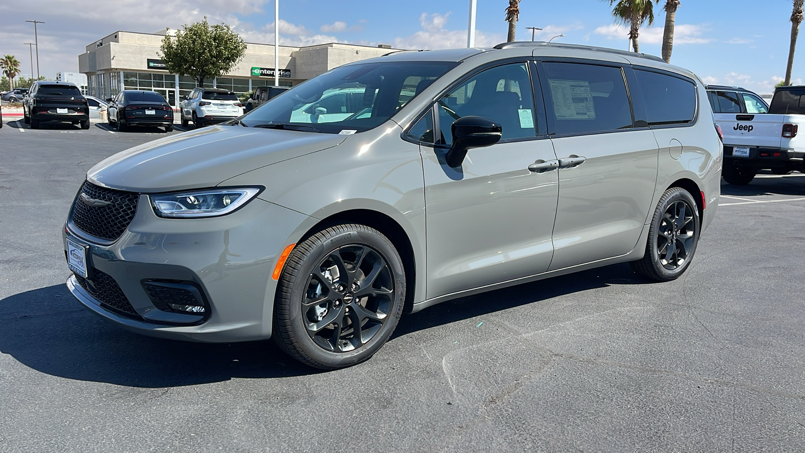 2024 Chrysler Pacifica Touring L 7