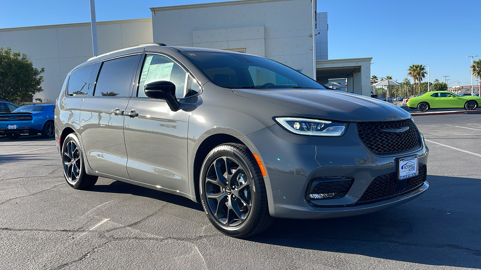 2024 Chrysler Pacifica Touring L 1