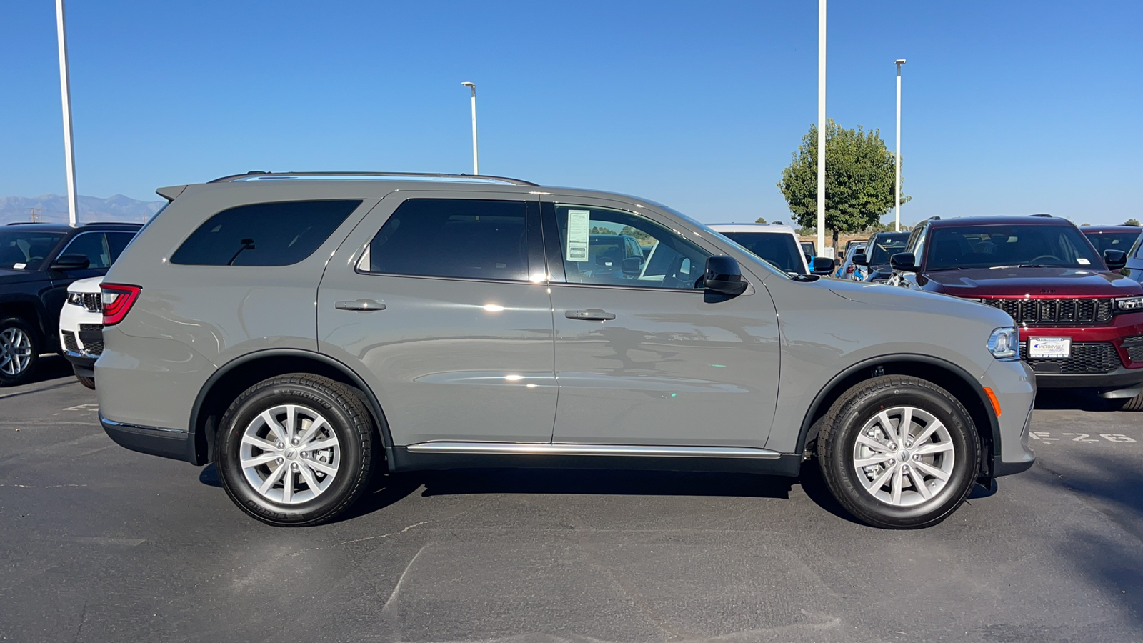 2024 Dodge Durango SXT 2