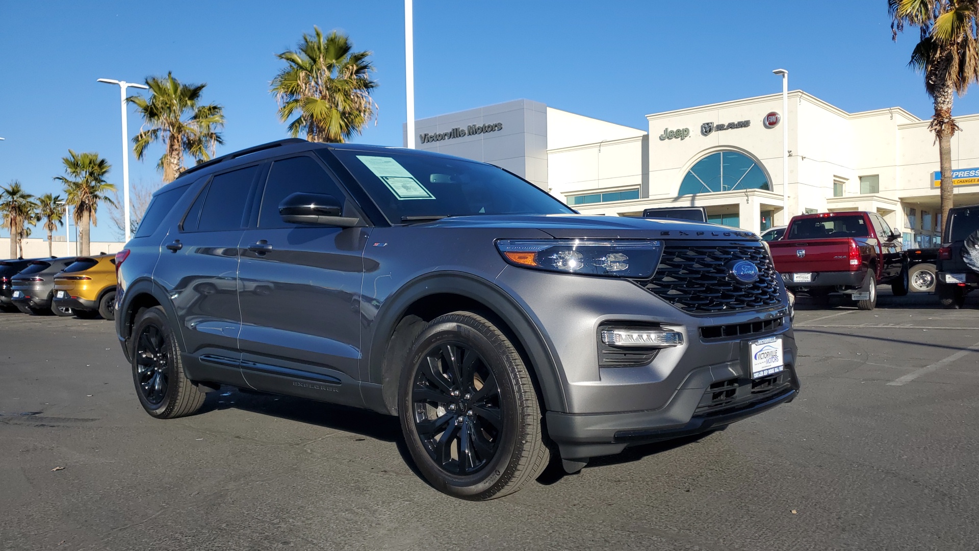 2022 Ford Explorer ST-Line 1