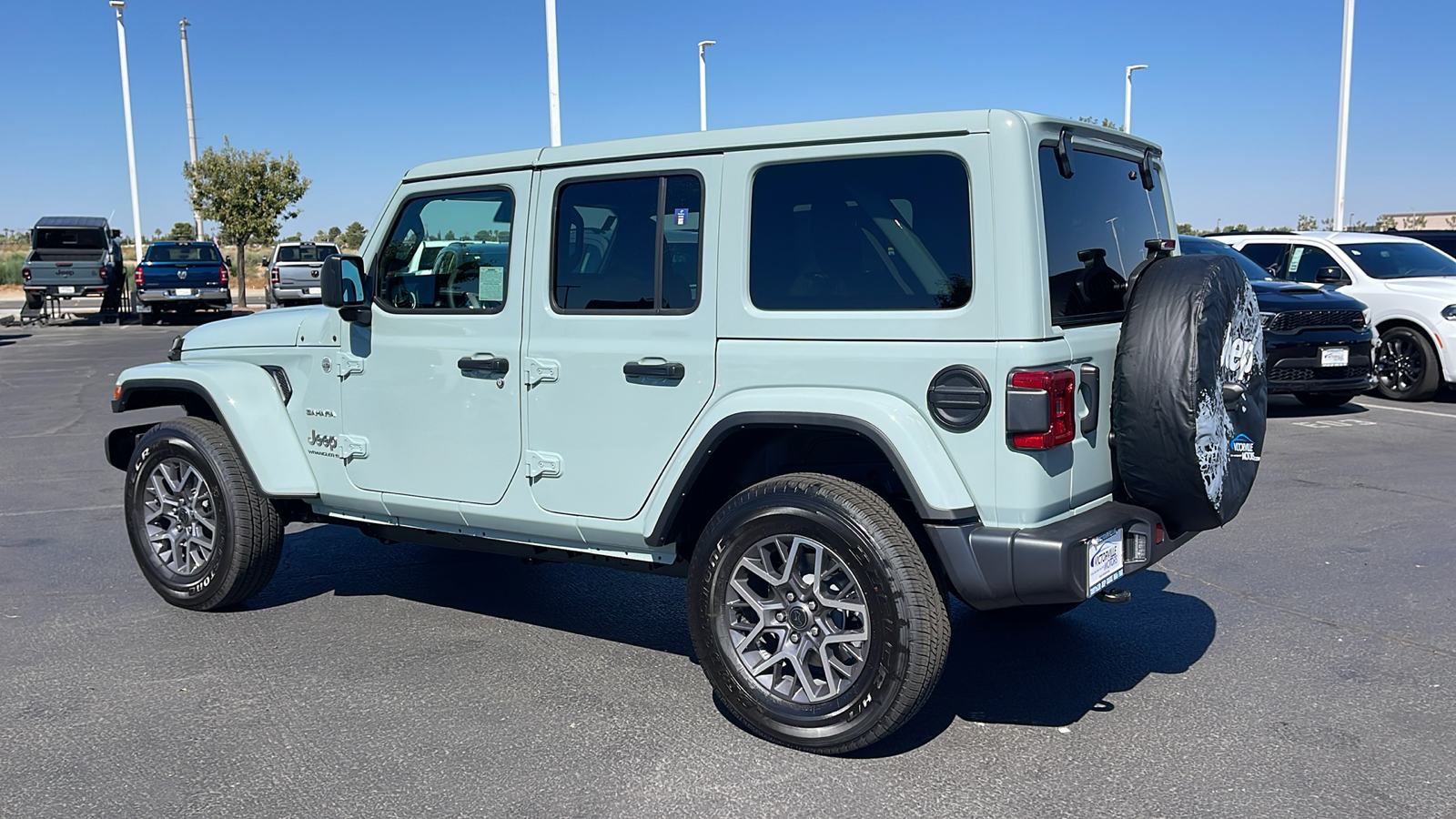 2024 Jeep Wrangler Sahara 5