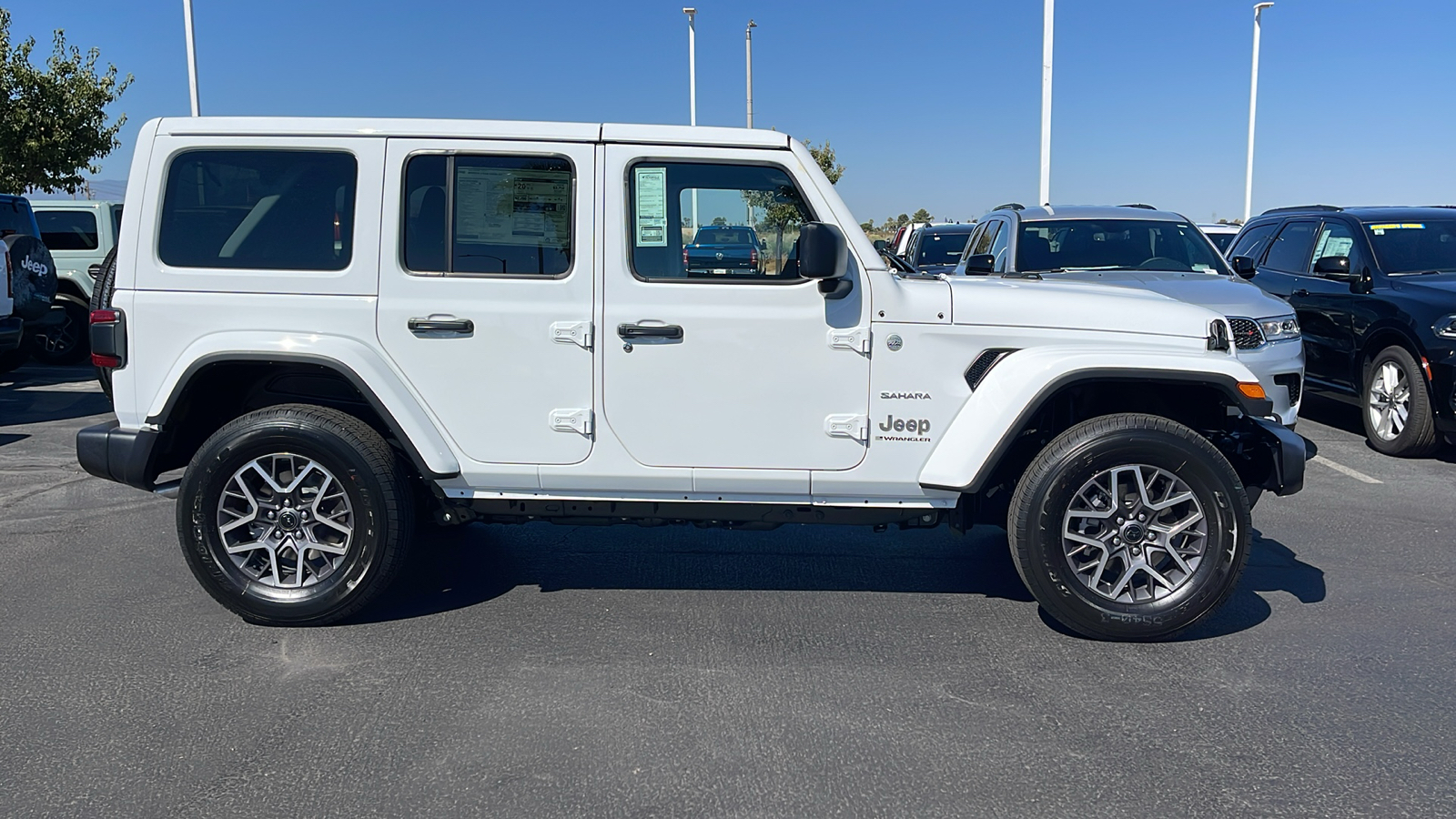 2024 Jeep Wrangler Sahara 2