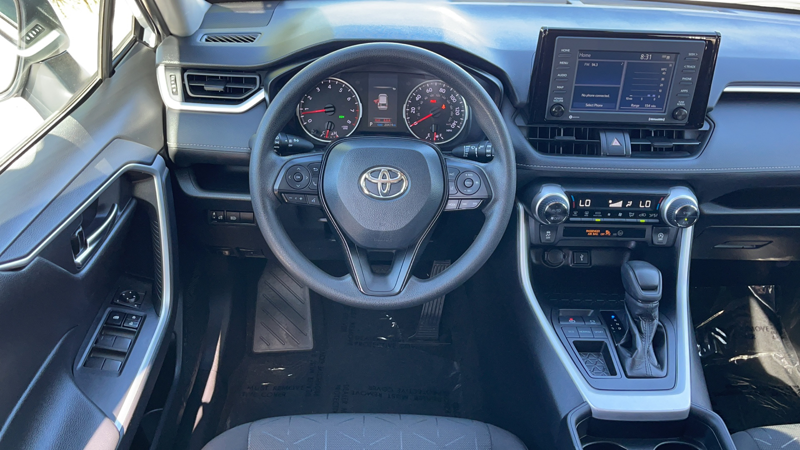 2021 Toyota RAV4 XLE 14