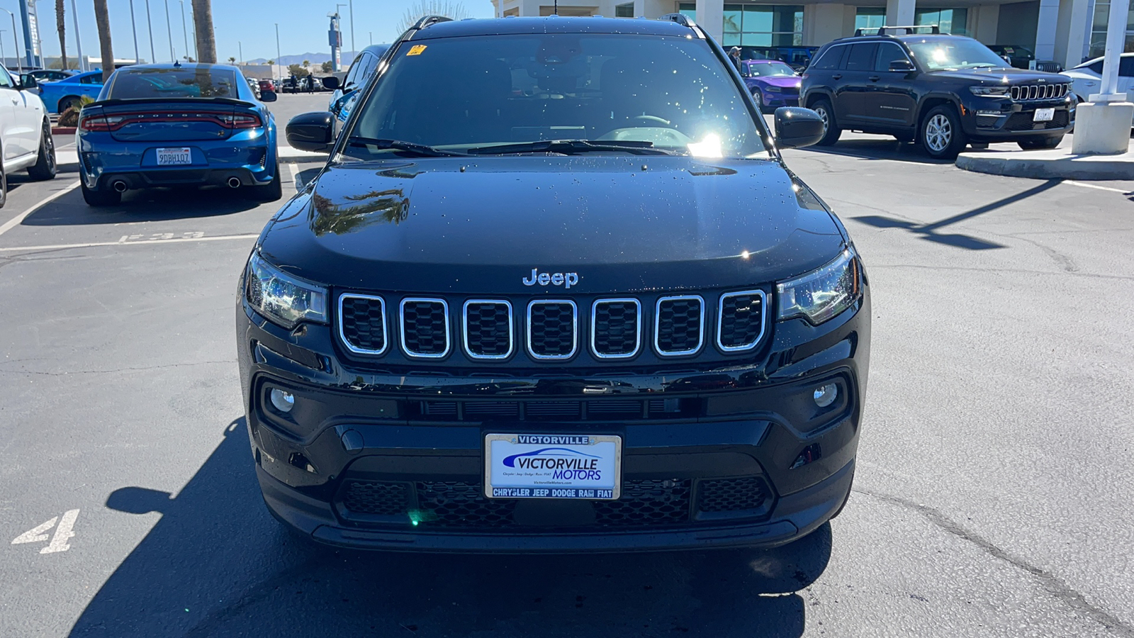 2024 Jeep Compass Latitude 8