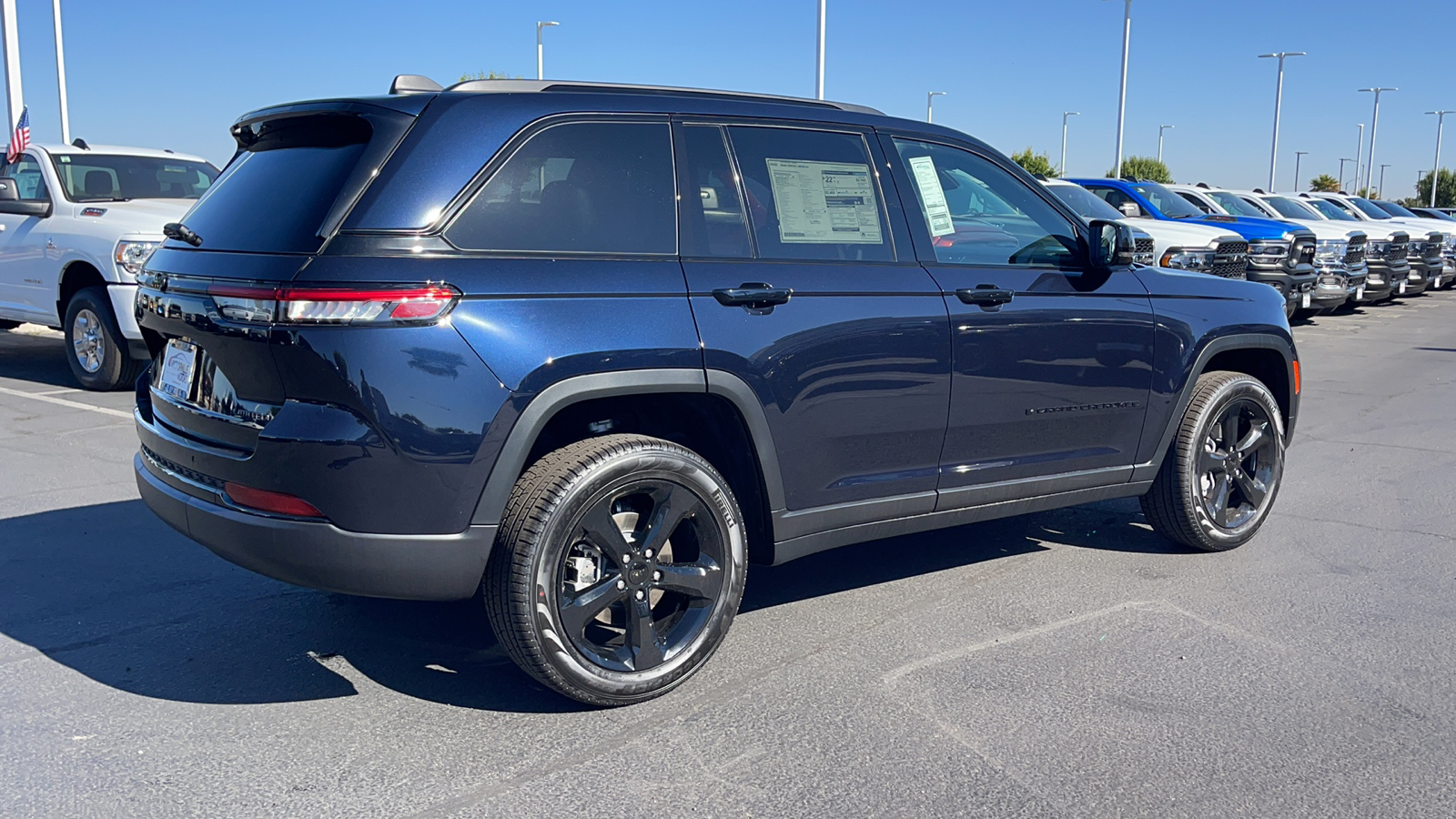 2024 Jeep Grand Cherokee Limited 3