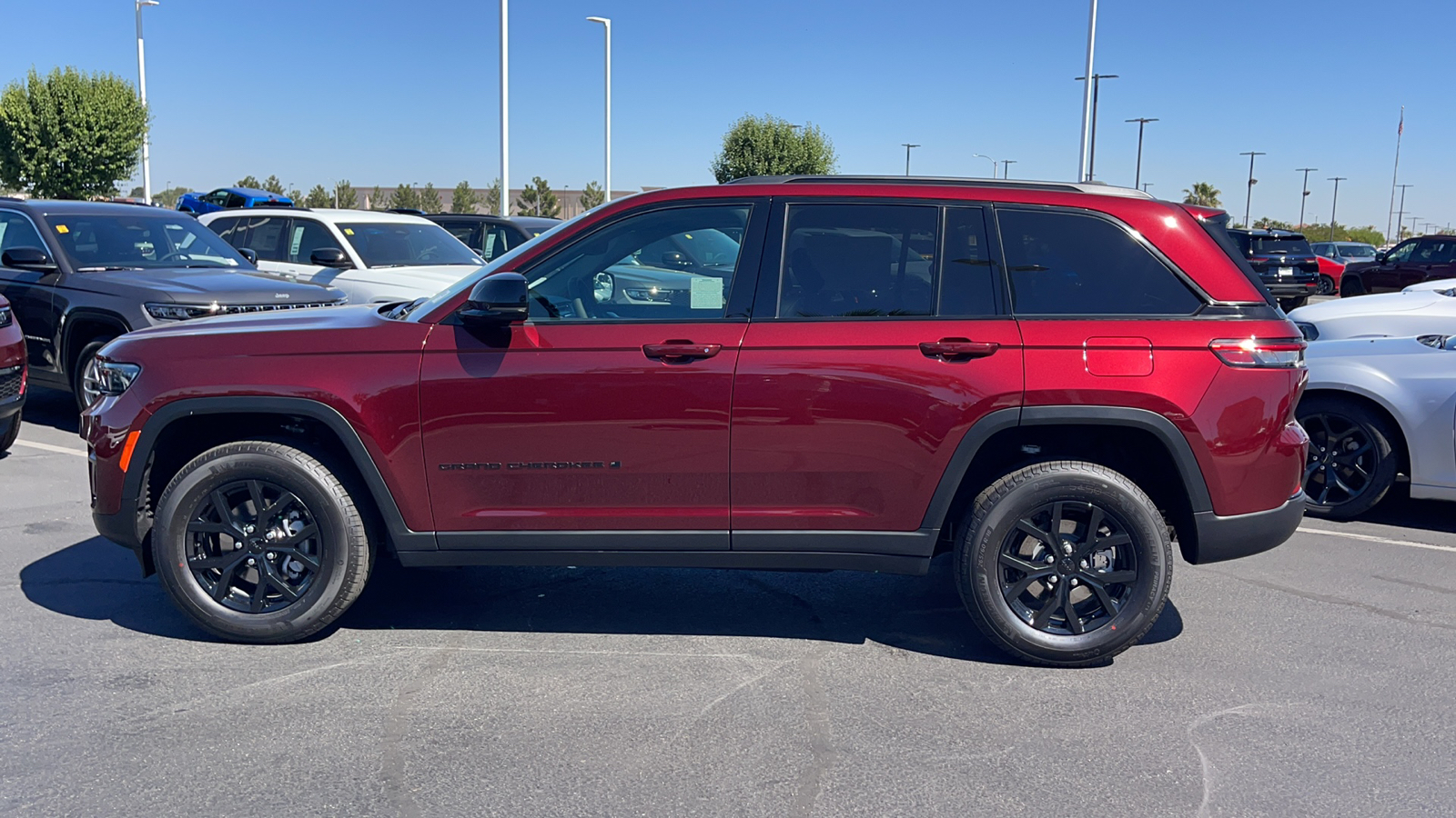 2024 Jeep Grand Cherokee Altitude 6