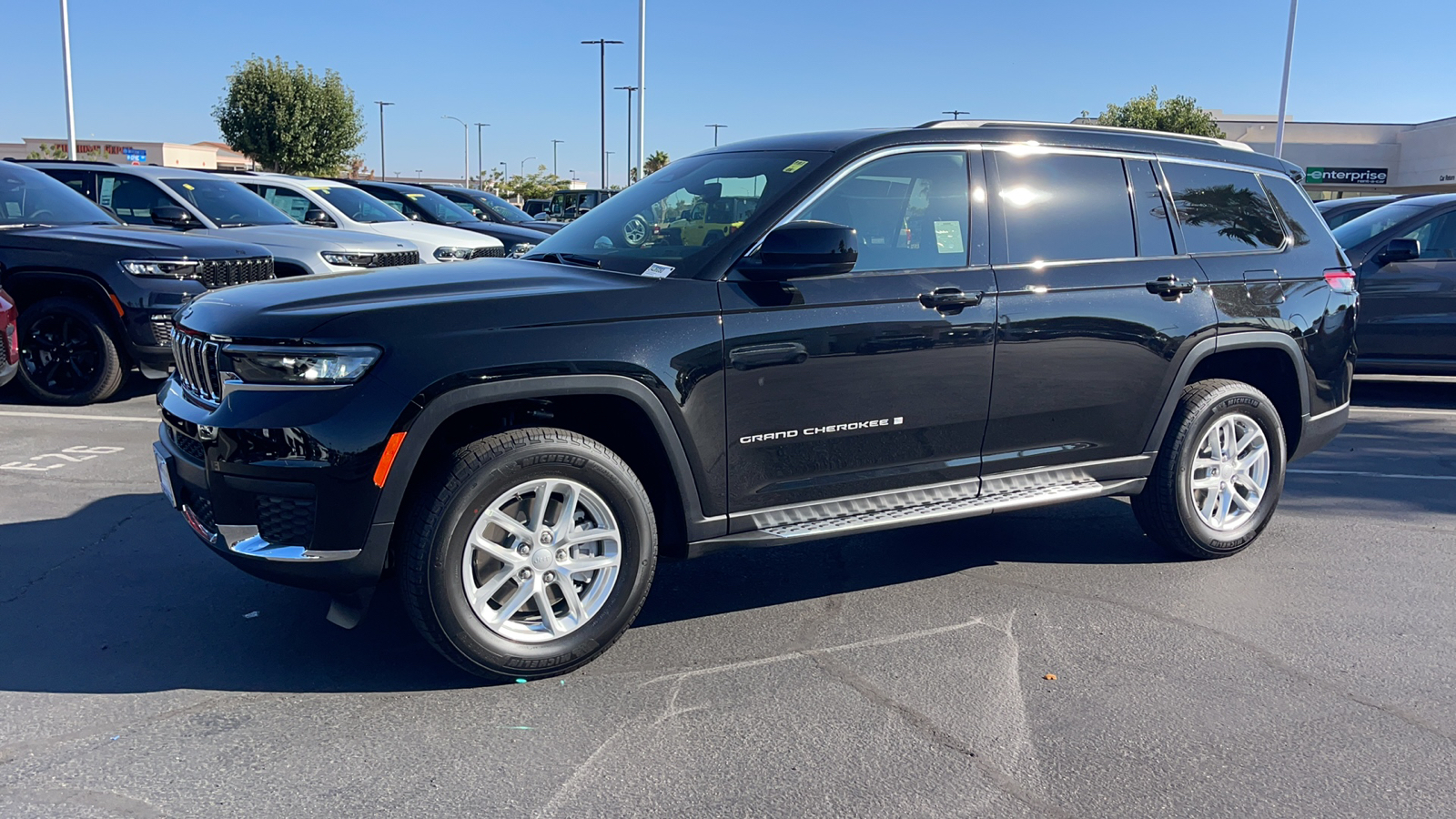 2024 Jeep Grand Cherokee L Laredo 7