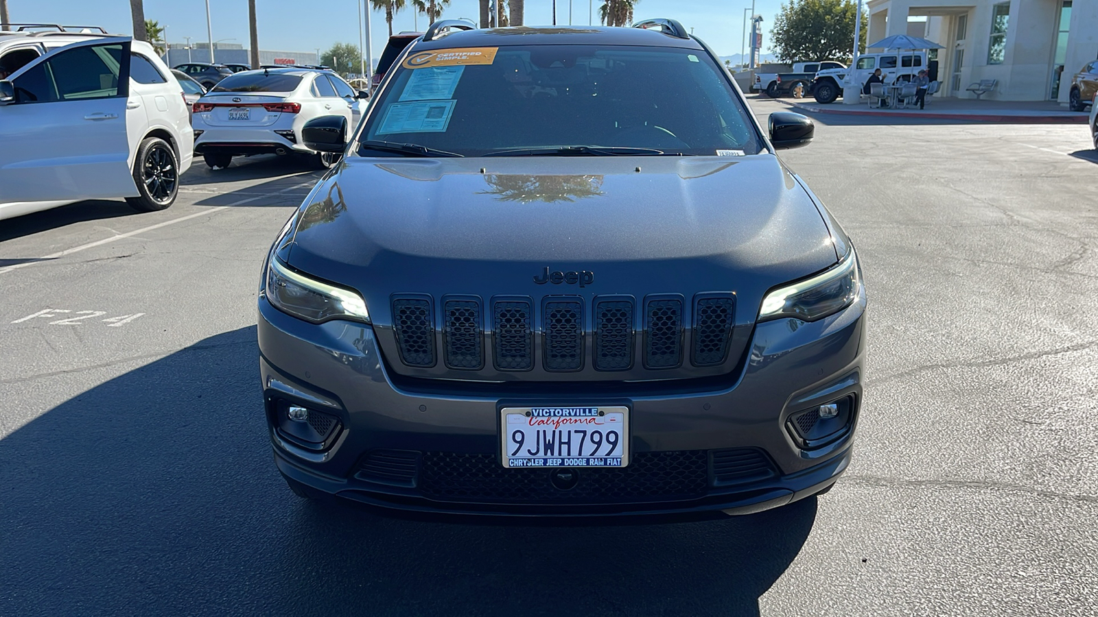 2023 Jeep Cherokee Altitude 8