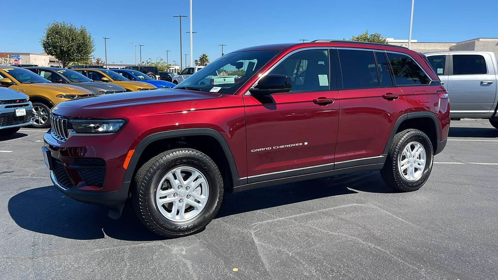 2024 Jeep Grand Cherokee Laredo 7